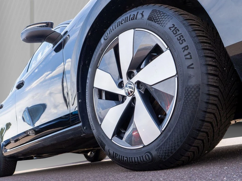 Volkswagen-Passat-image-5