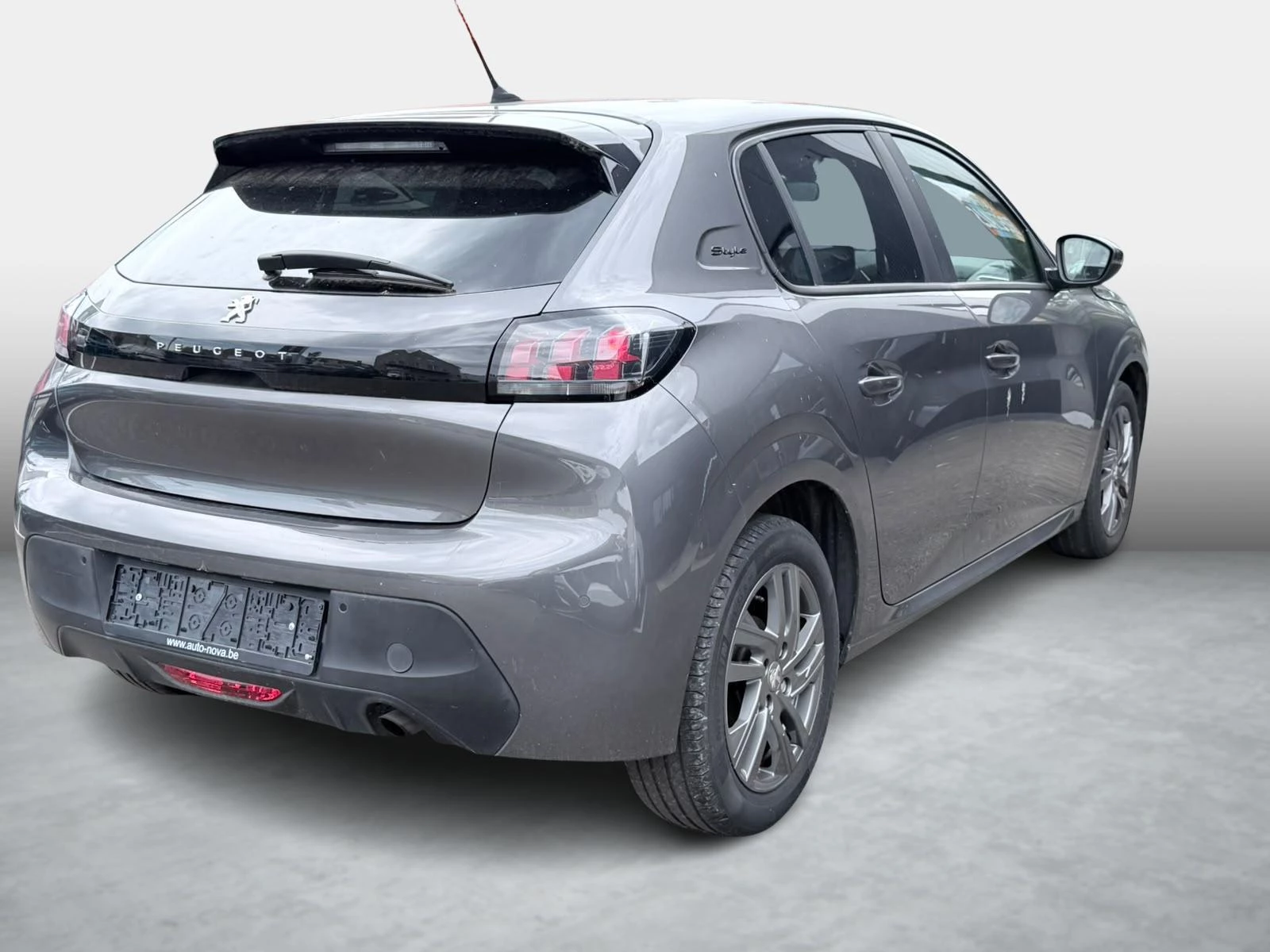 Peugeot 208 1.2 PureTech 75 MAN5 S&S Style