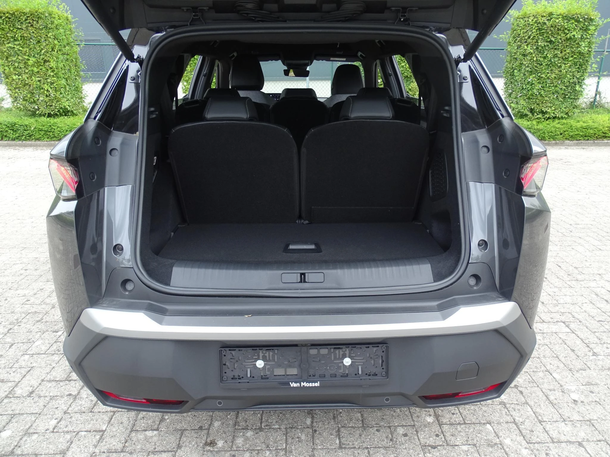 Peugeot-5008-image-16
