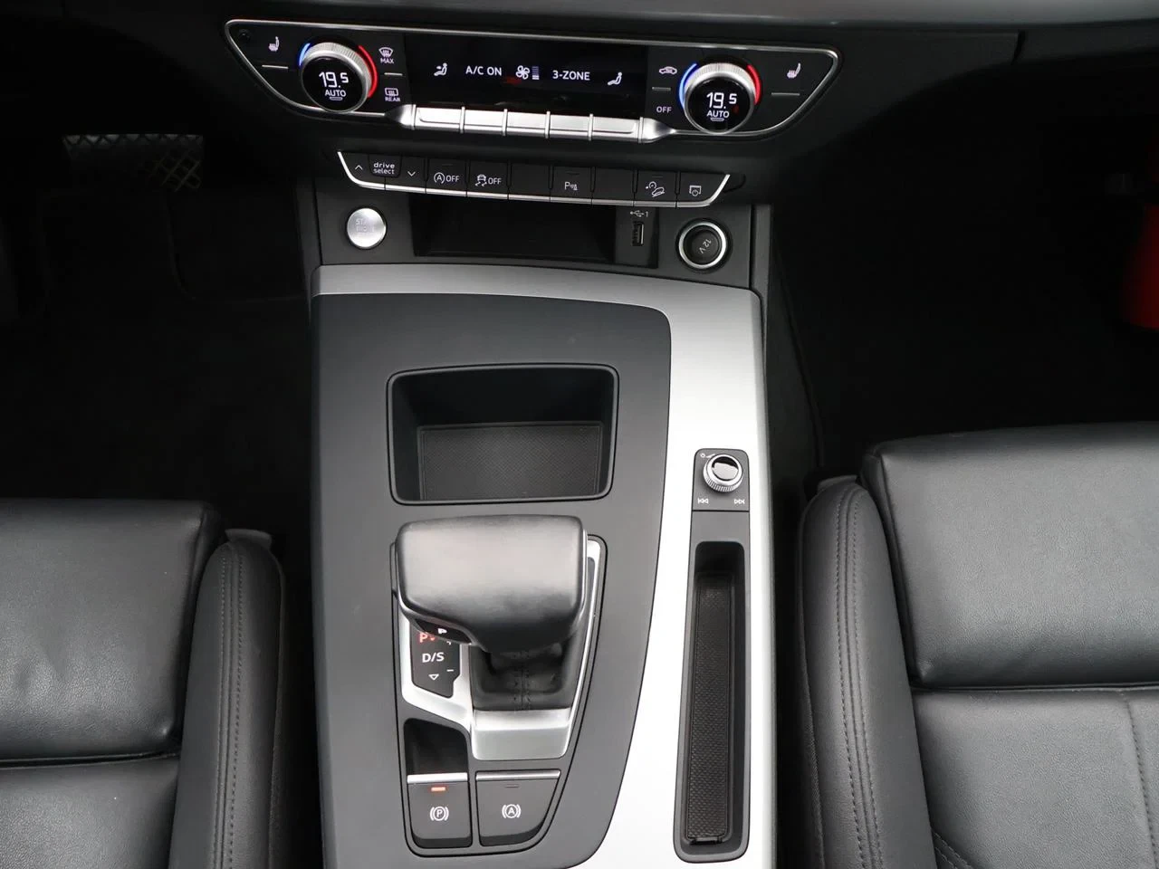 Audi Q5 Dsl Q5 35TDi Business Edition Advanced 163PK *AUTOMAAT*PANODAK*LEDER*CAMERA*CRUISE*PDC*NAVI*AIRCO*...*