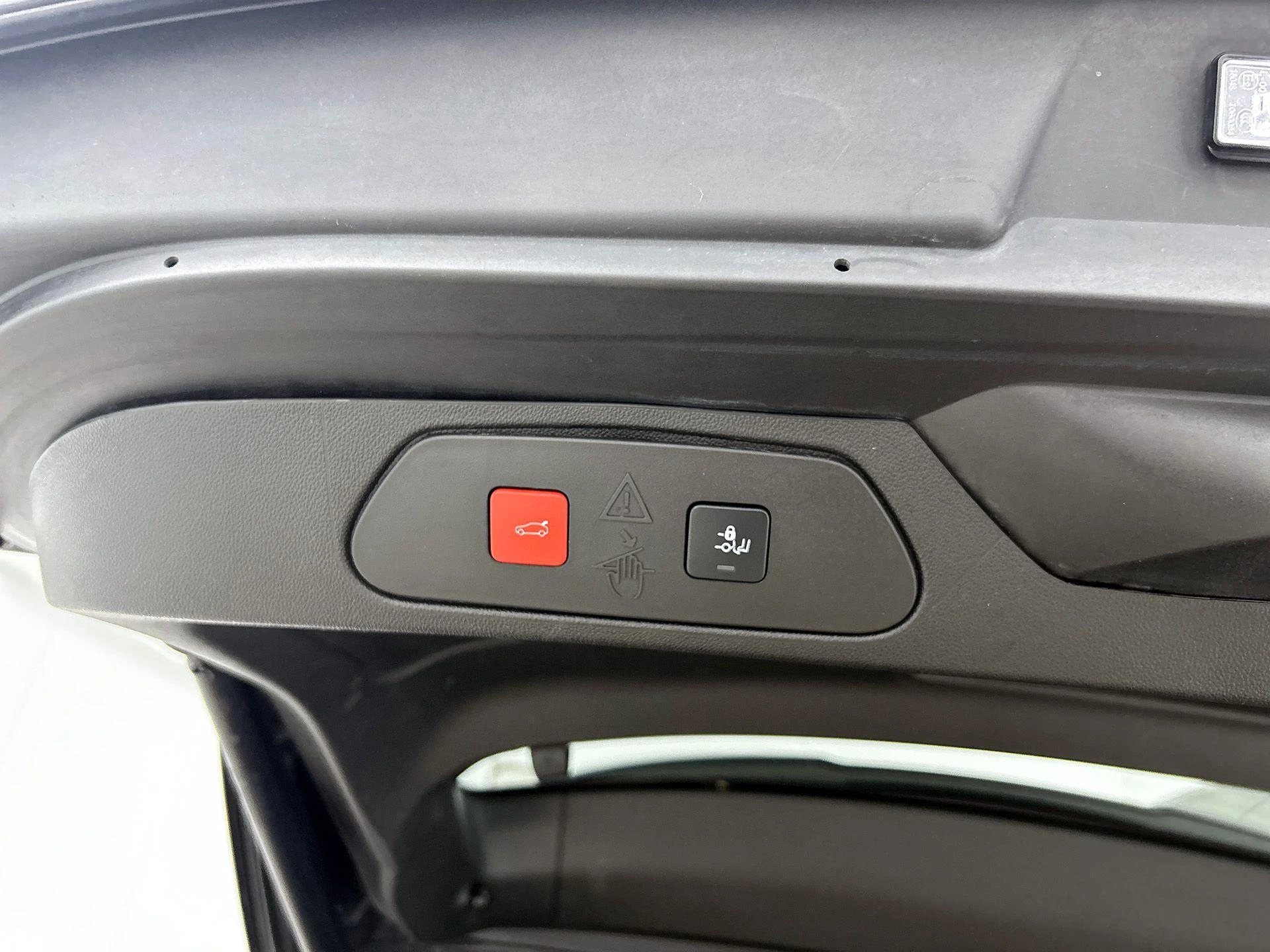 Opel-Grandland-image-16