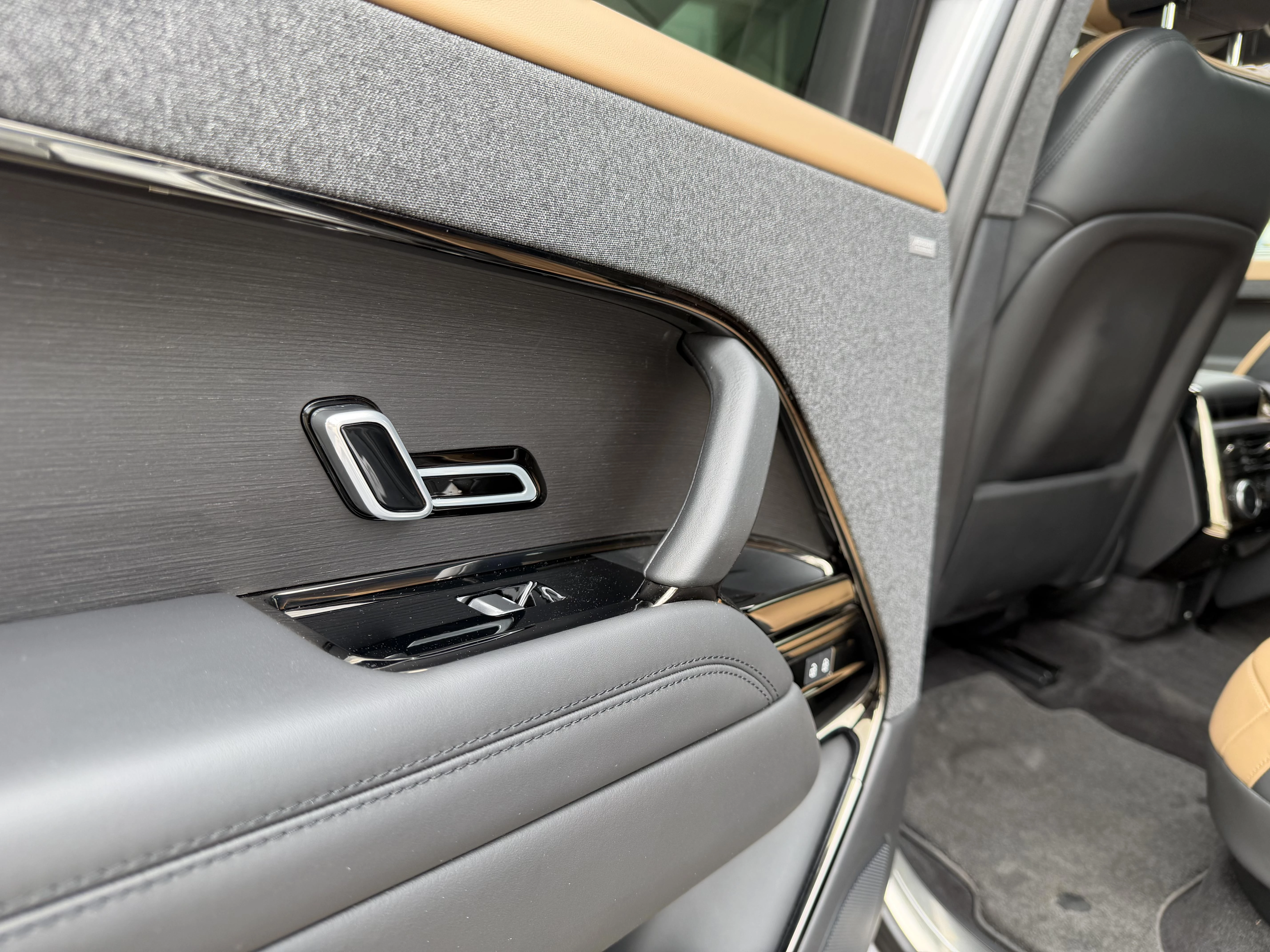 Land Rover Range Rover Sport P510e Autobiography