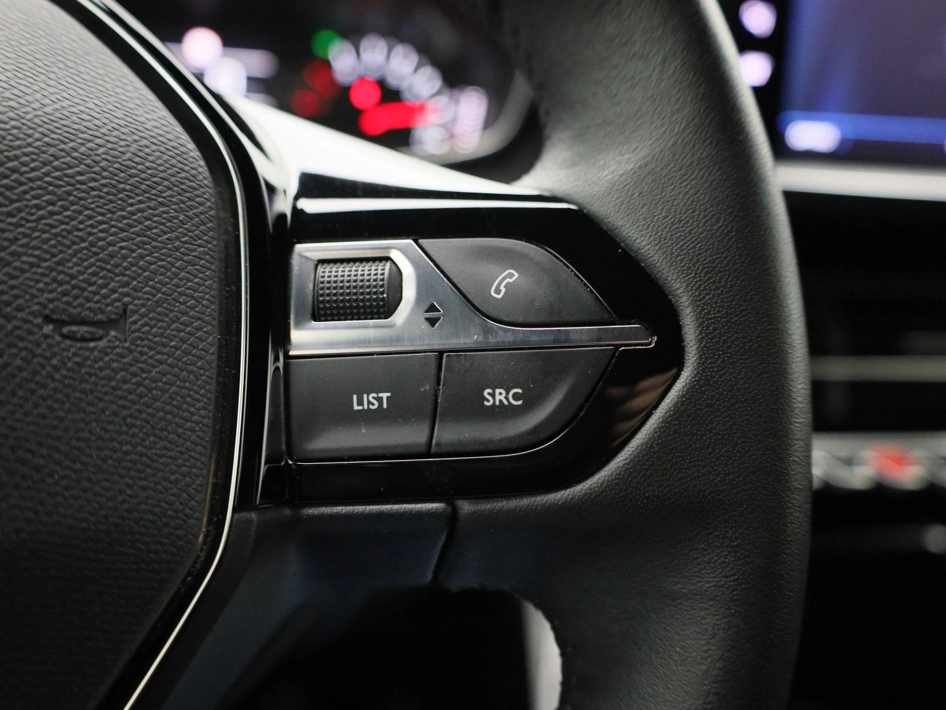 Peugeot-2008-image-14