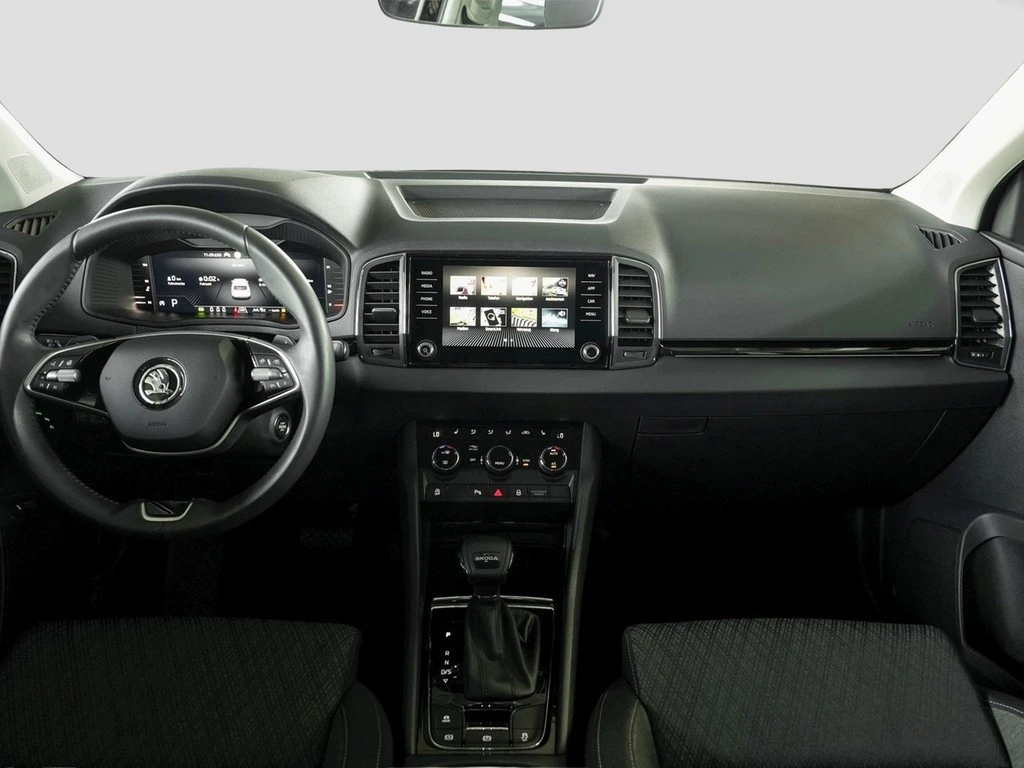 Škoda Karoq 1.5 TSI DSG Selection Navi/AHK/LED
