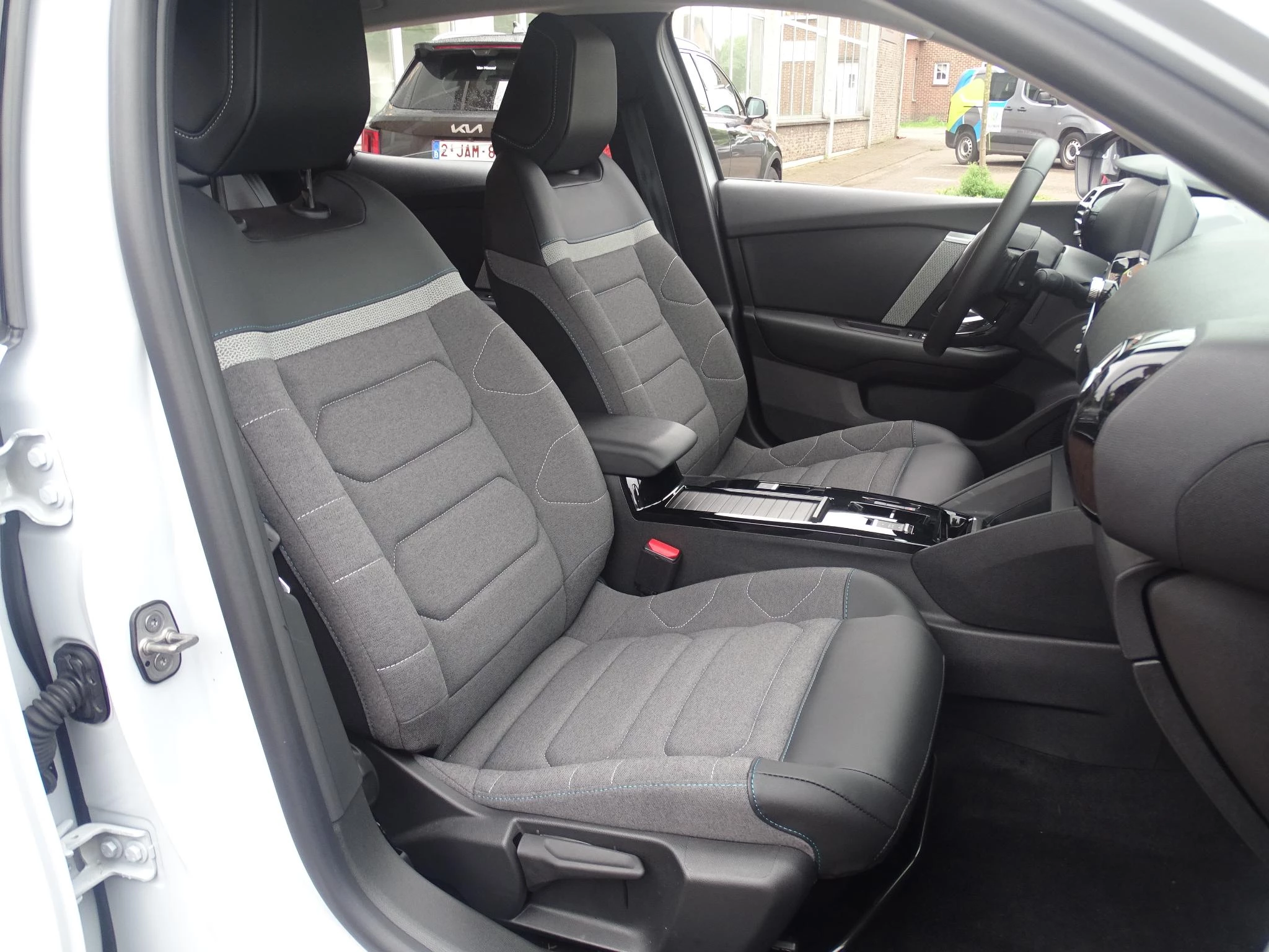 Citroën-C4-image-12