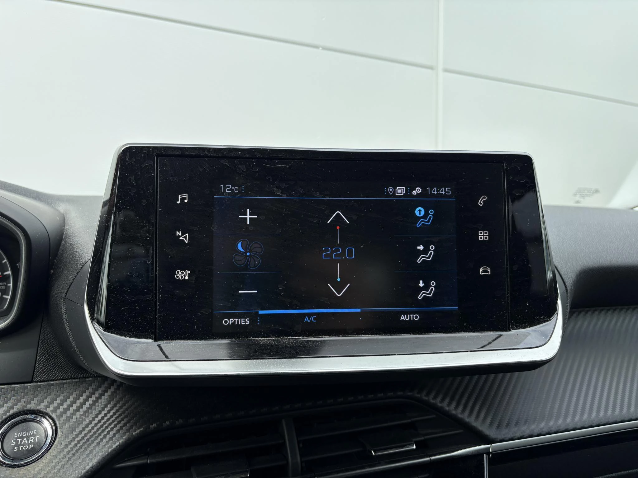 Peugeot-2008-image-23