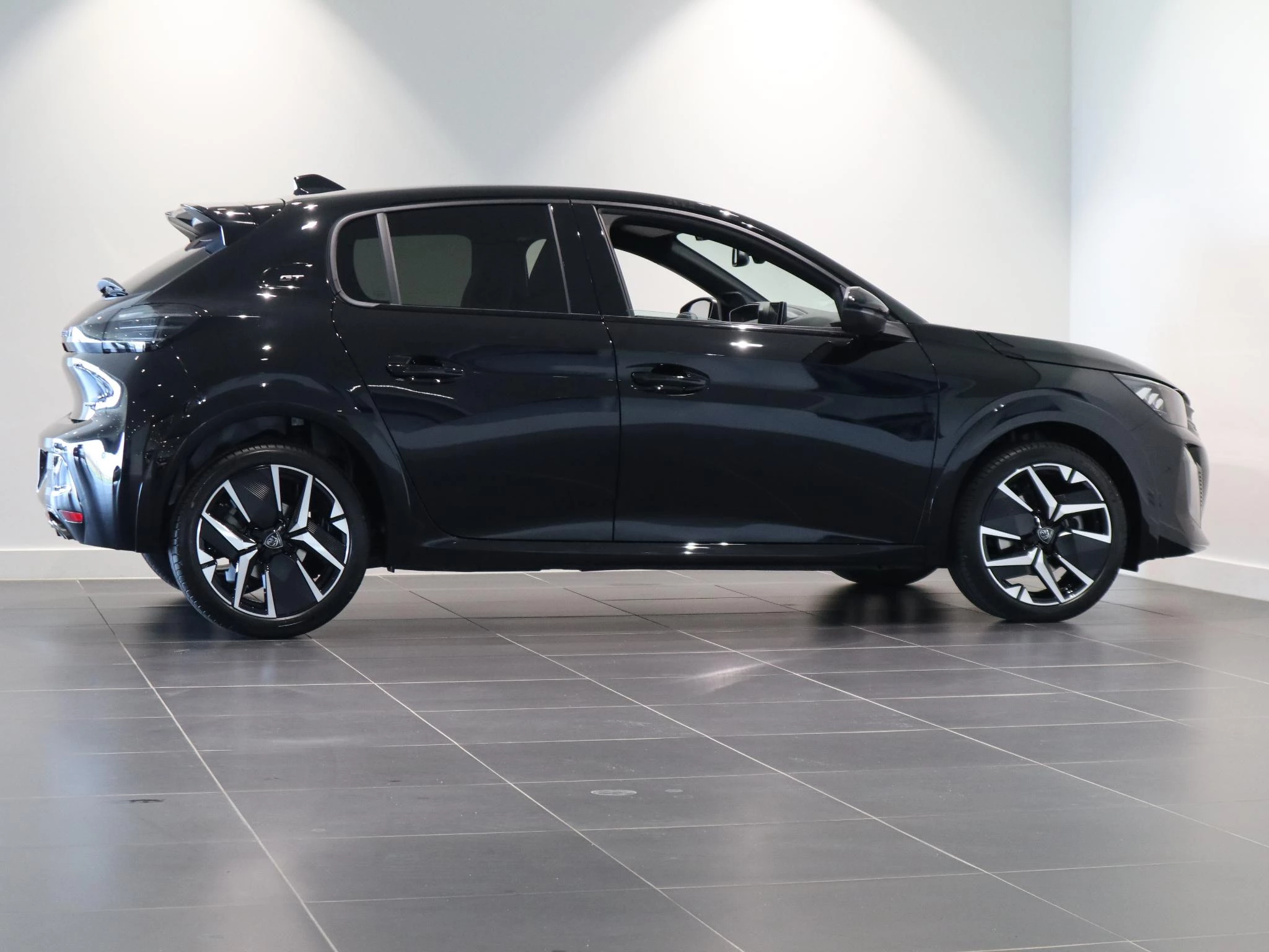 Peugeot 208 1.2 Hybrid 145 e-DCS6 GT