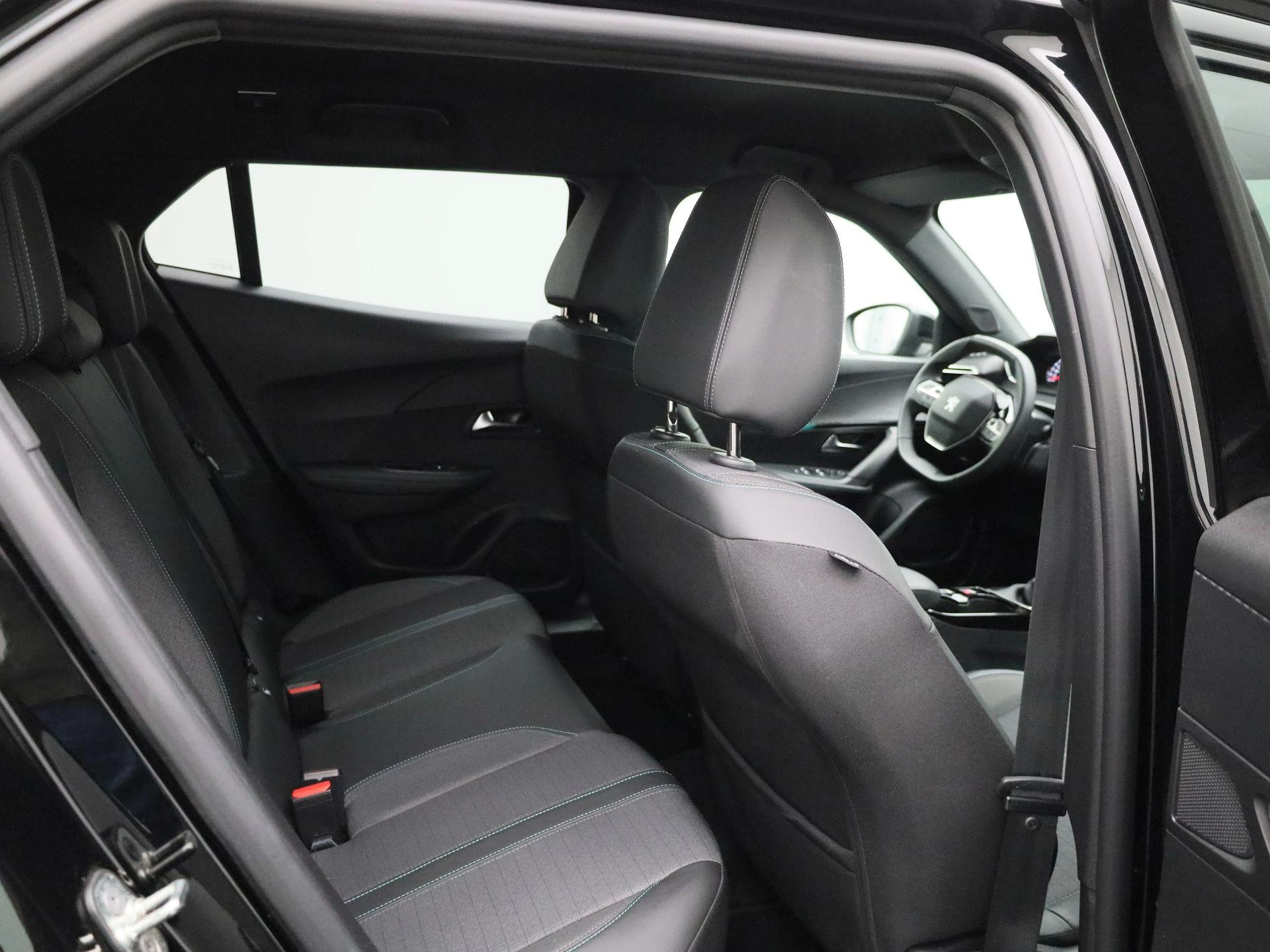 Peugeot-2008-image-30