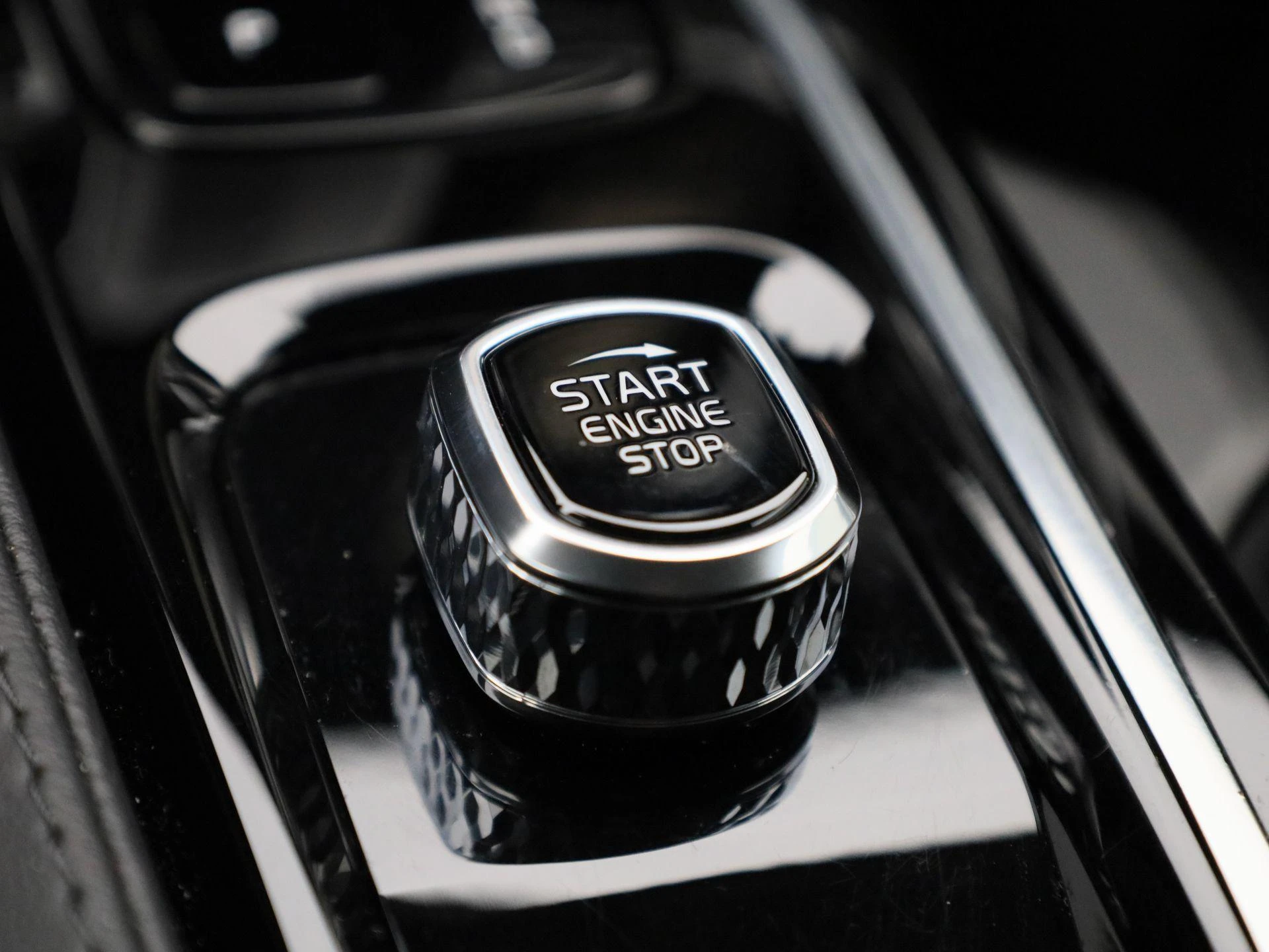 Volvo-V90-image-21