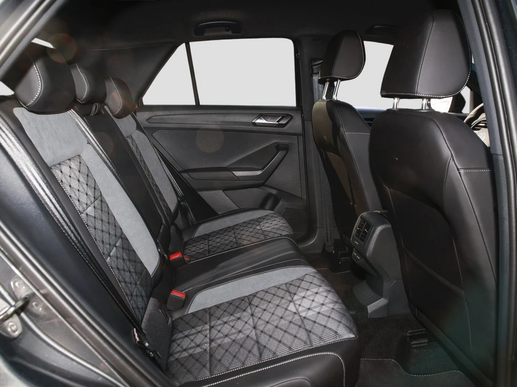 Volkswagen T-Roc 1.5 TSI DSG R-Line AHK/RFK/BlackStyle