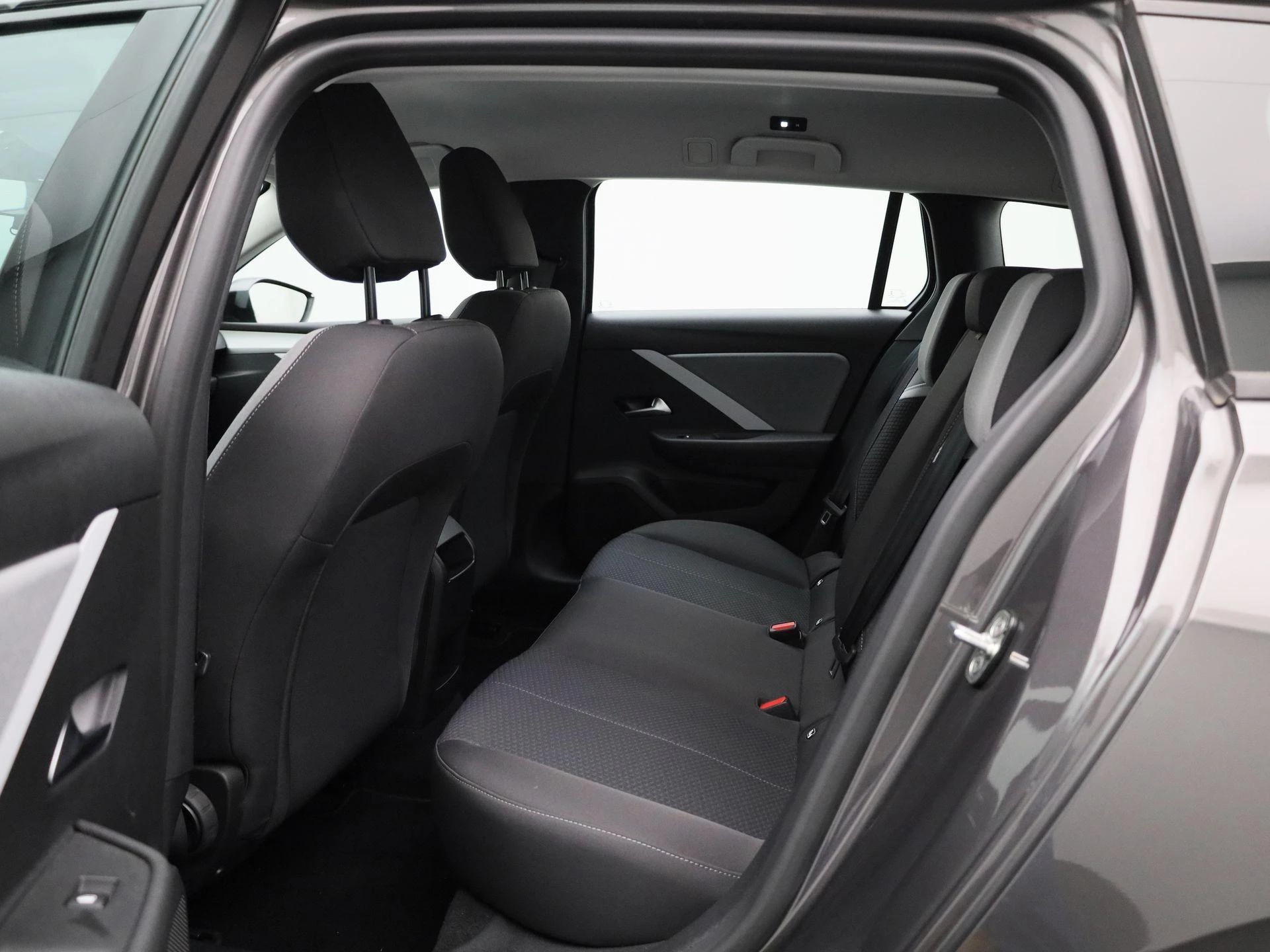 Opel-Astra-image-9
