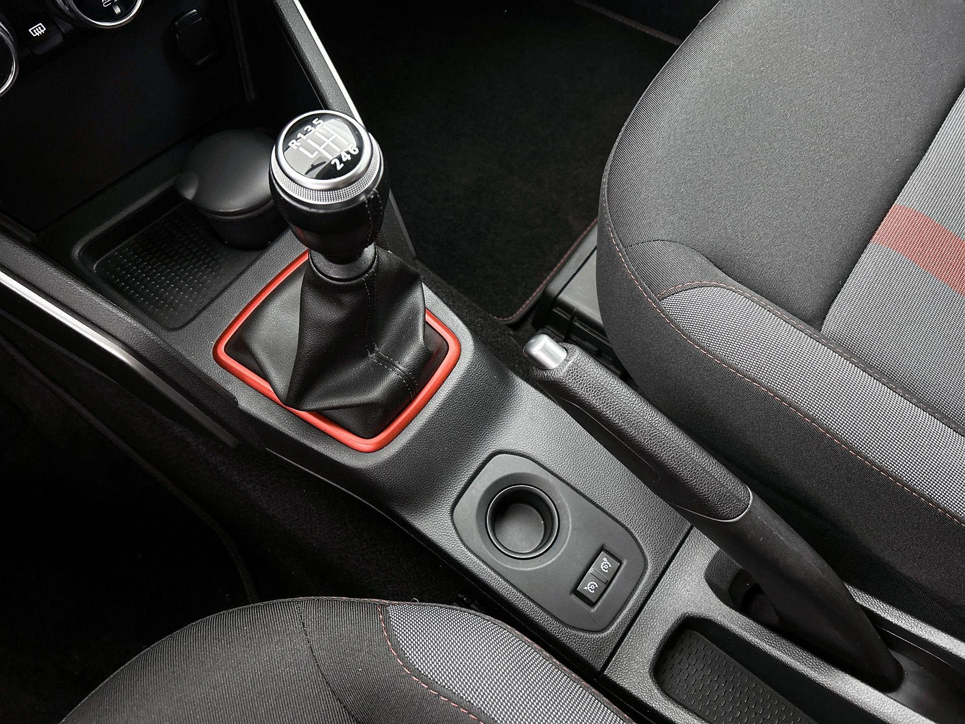 Dacia-Duster-image-21