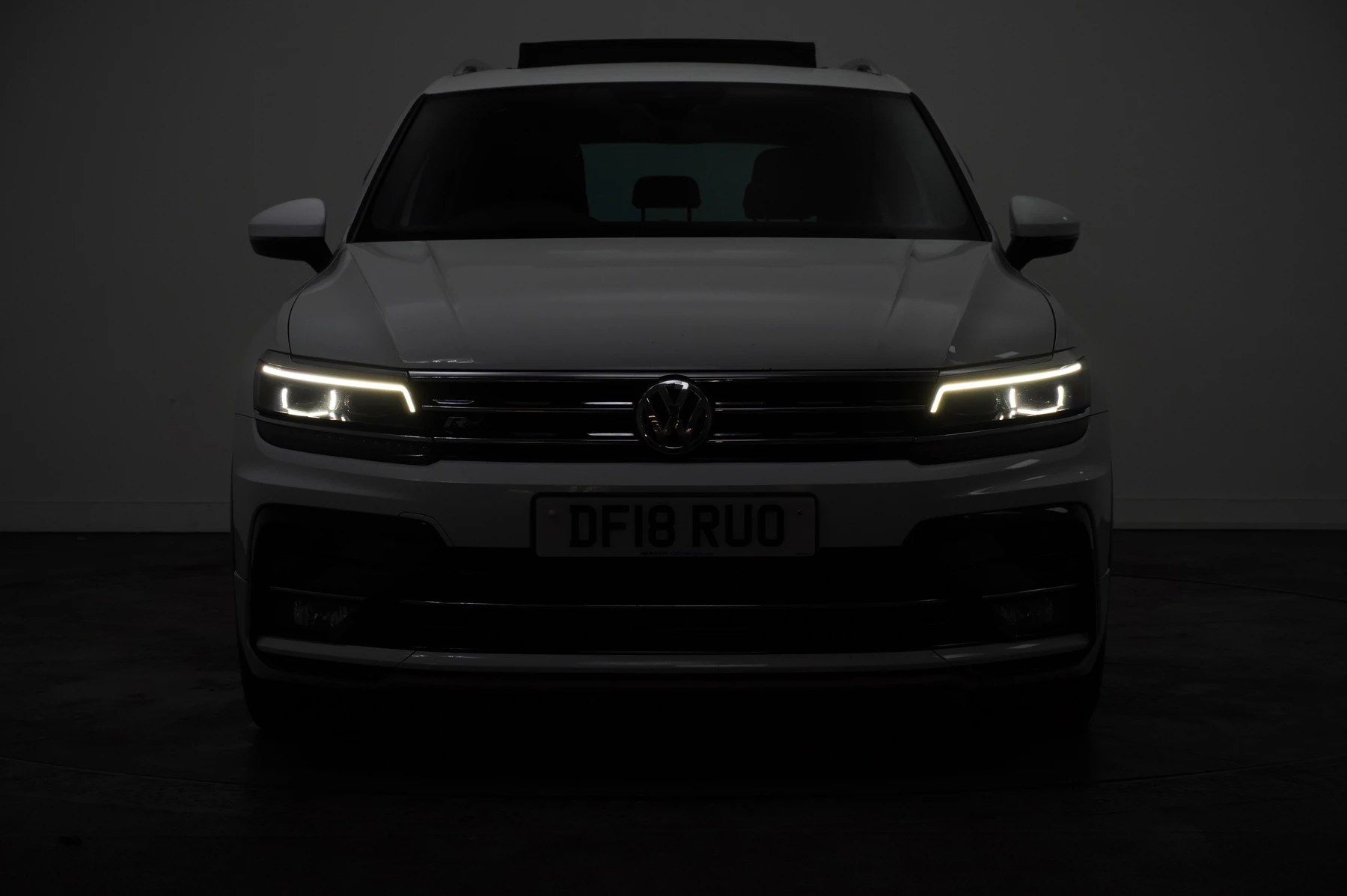 Volkswagen-Tiguan-image-7