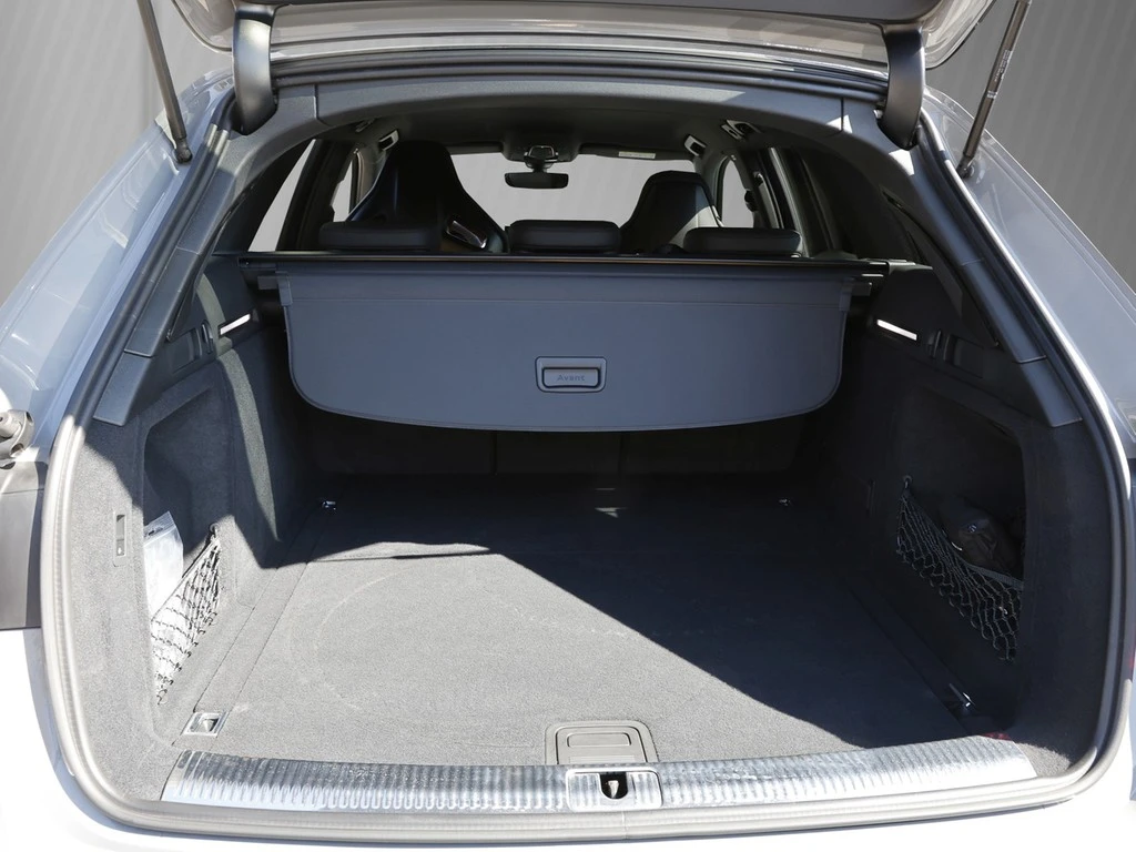 Audi-RS4-image-11