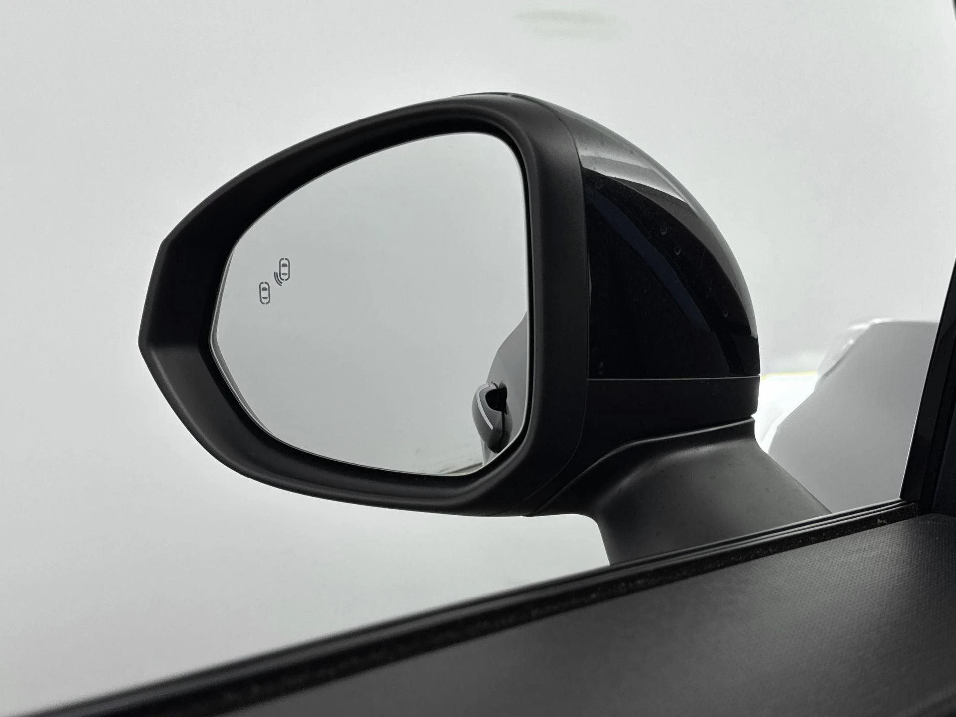 Lynk & Co-01-image-18