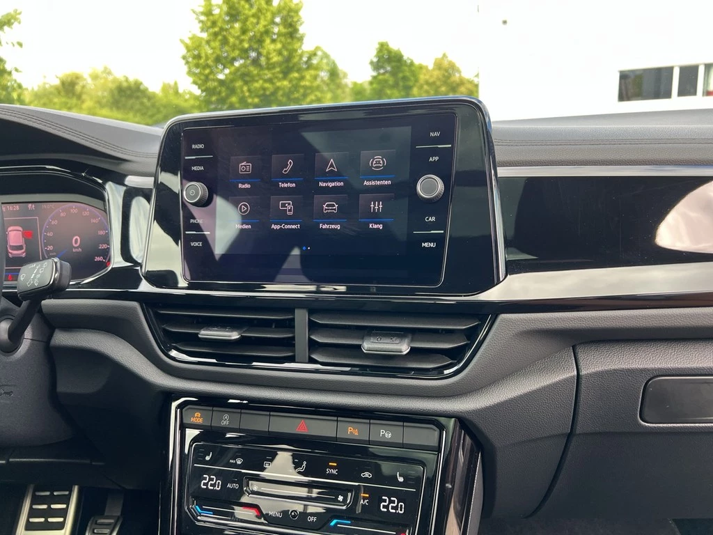 Volkswagen T-Roc 1.5 TSI R-Line *Pano*