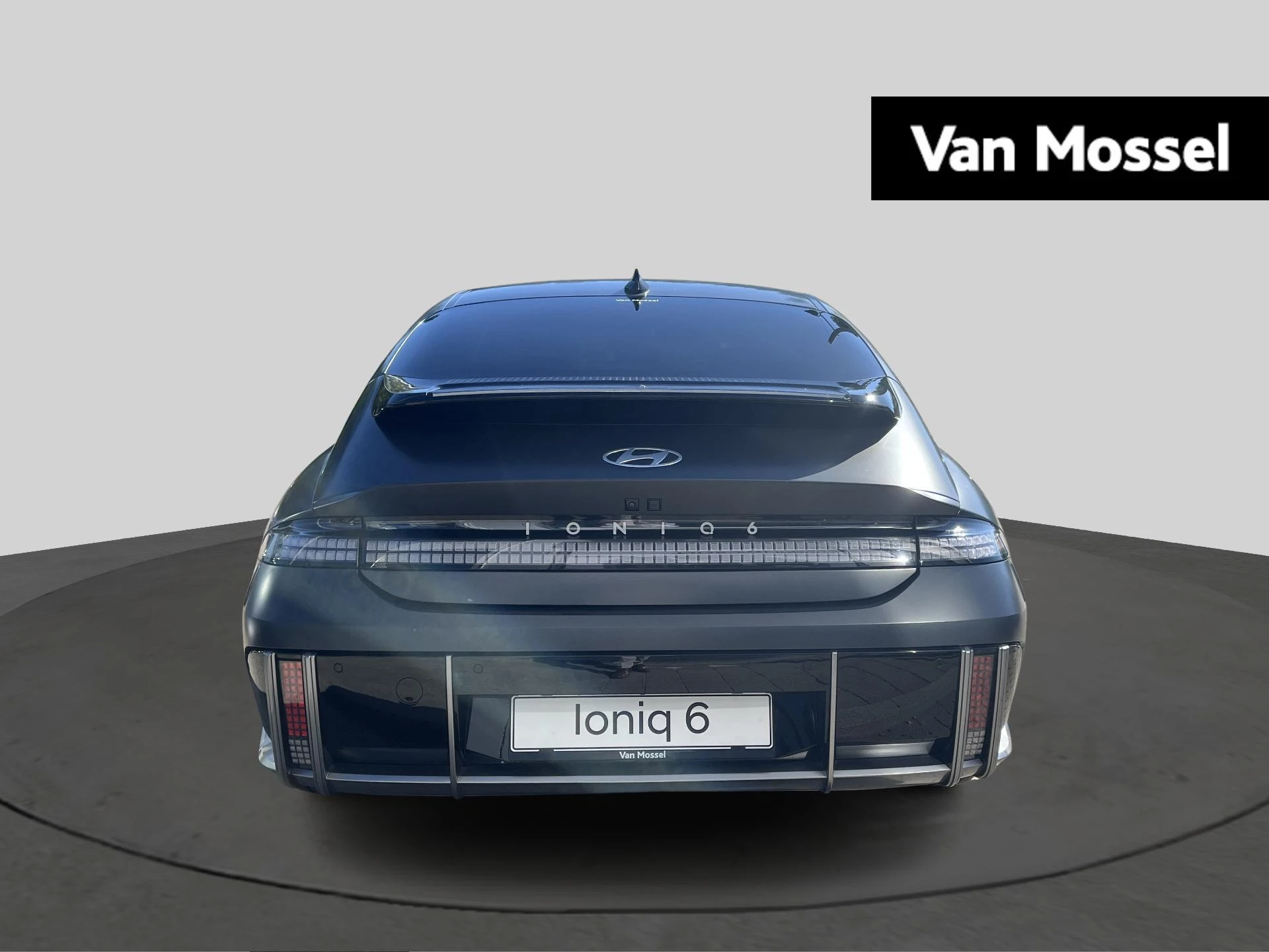 Hyundai-IONIQ 6-image-2