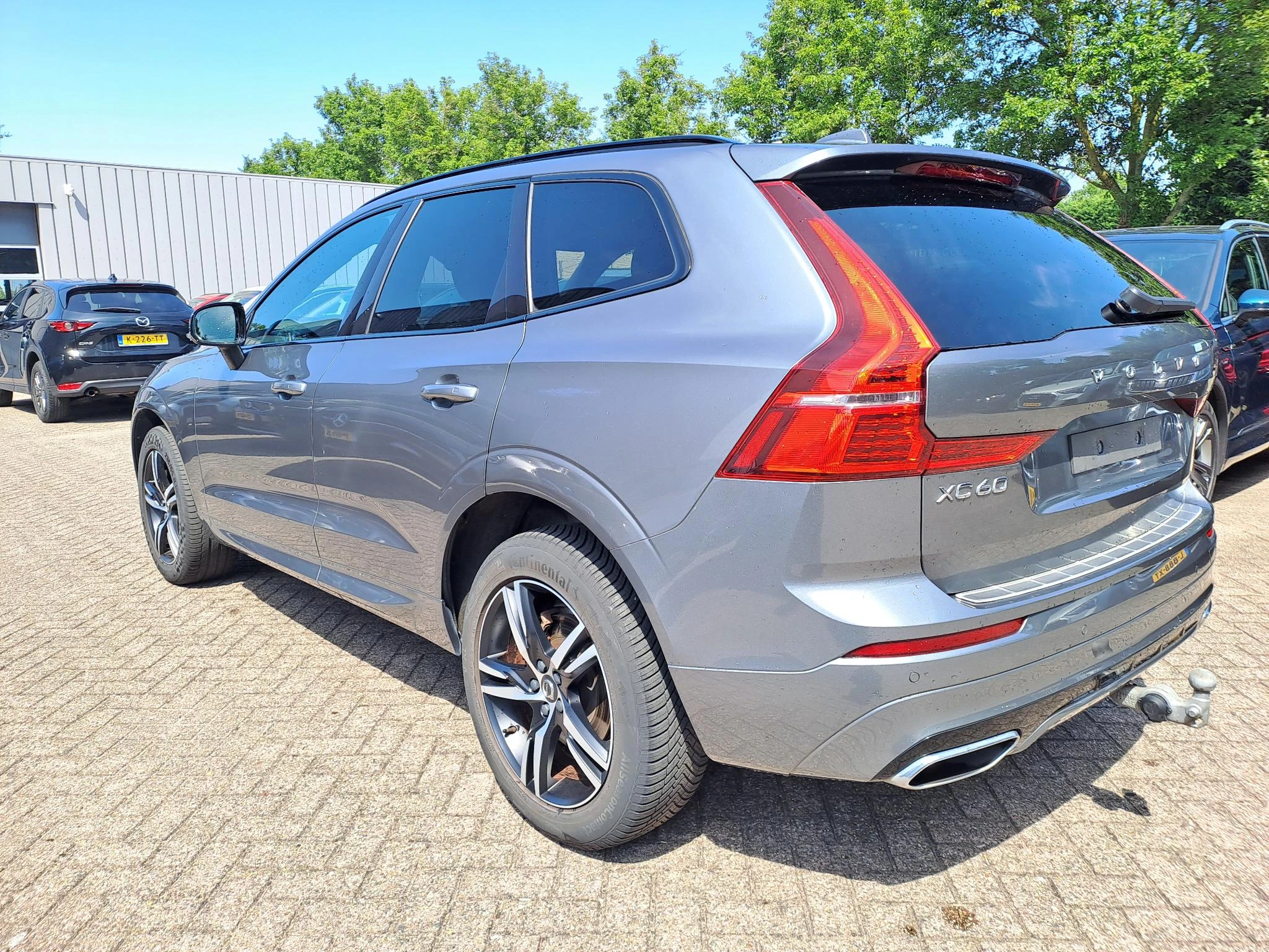 Volvo XC60 2.0 B5 R-Design