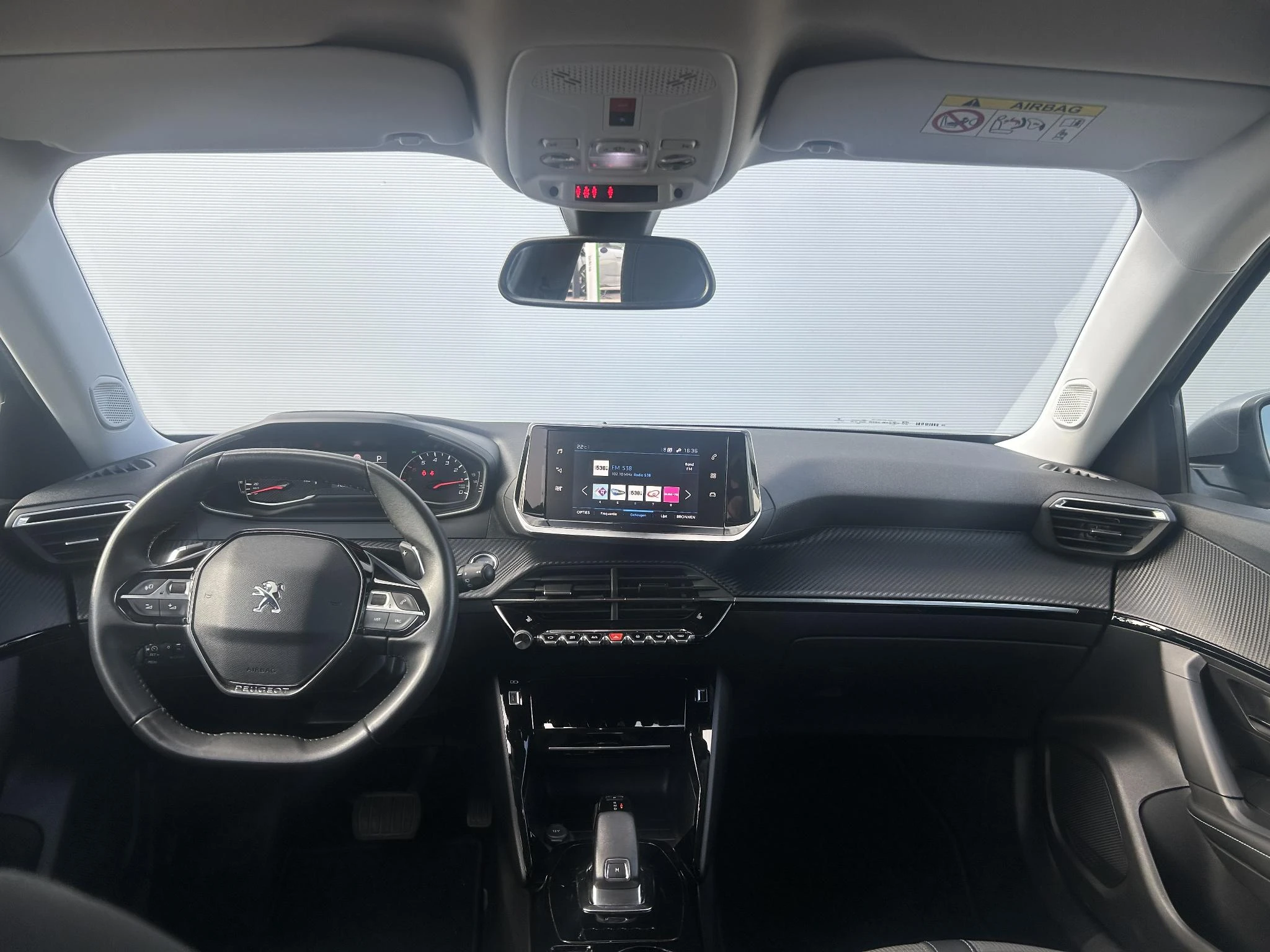 Peugeot-2008-image-9