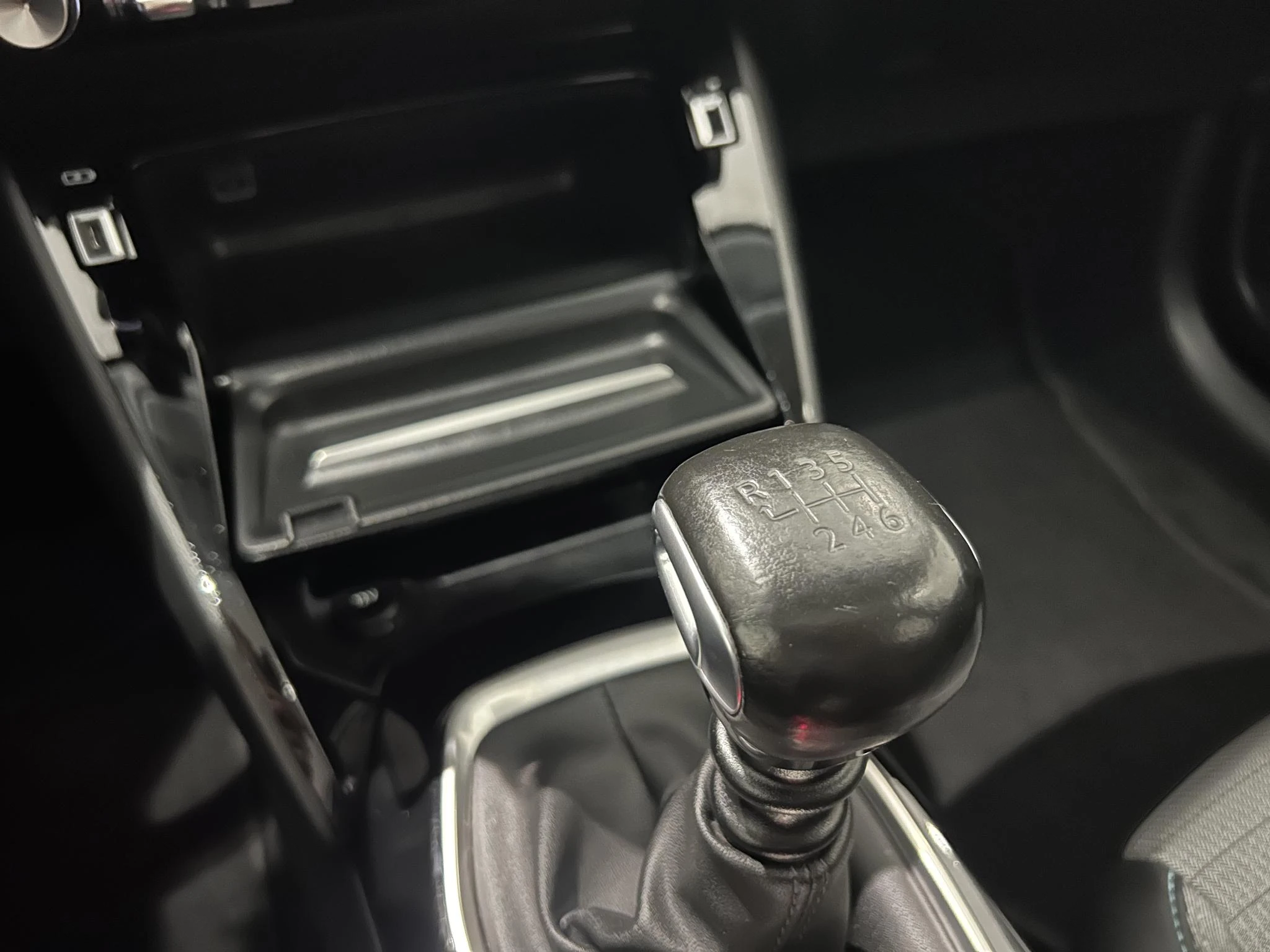 Peugeot-208-image-15