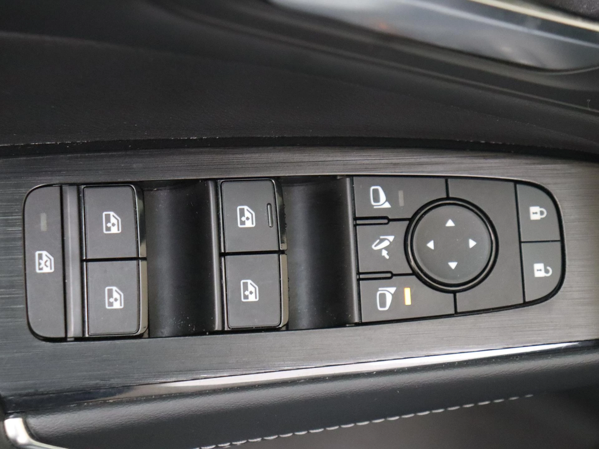 Nissan-QASHQAI-image-22