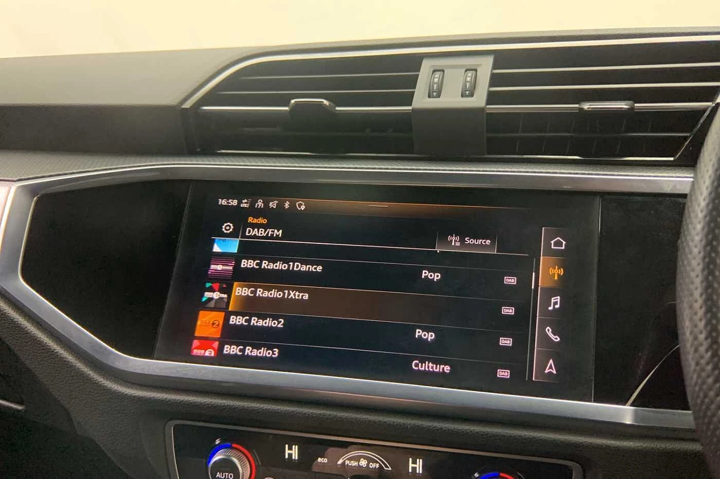 Audi-Q3-image-13