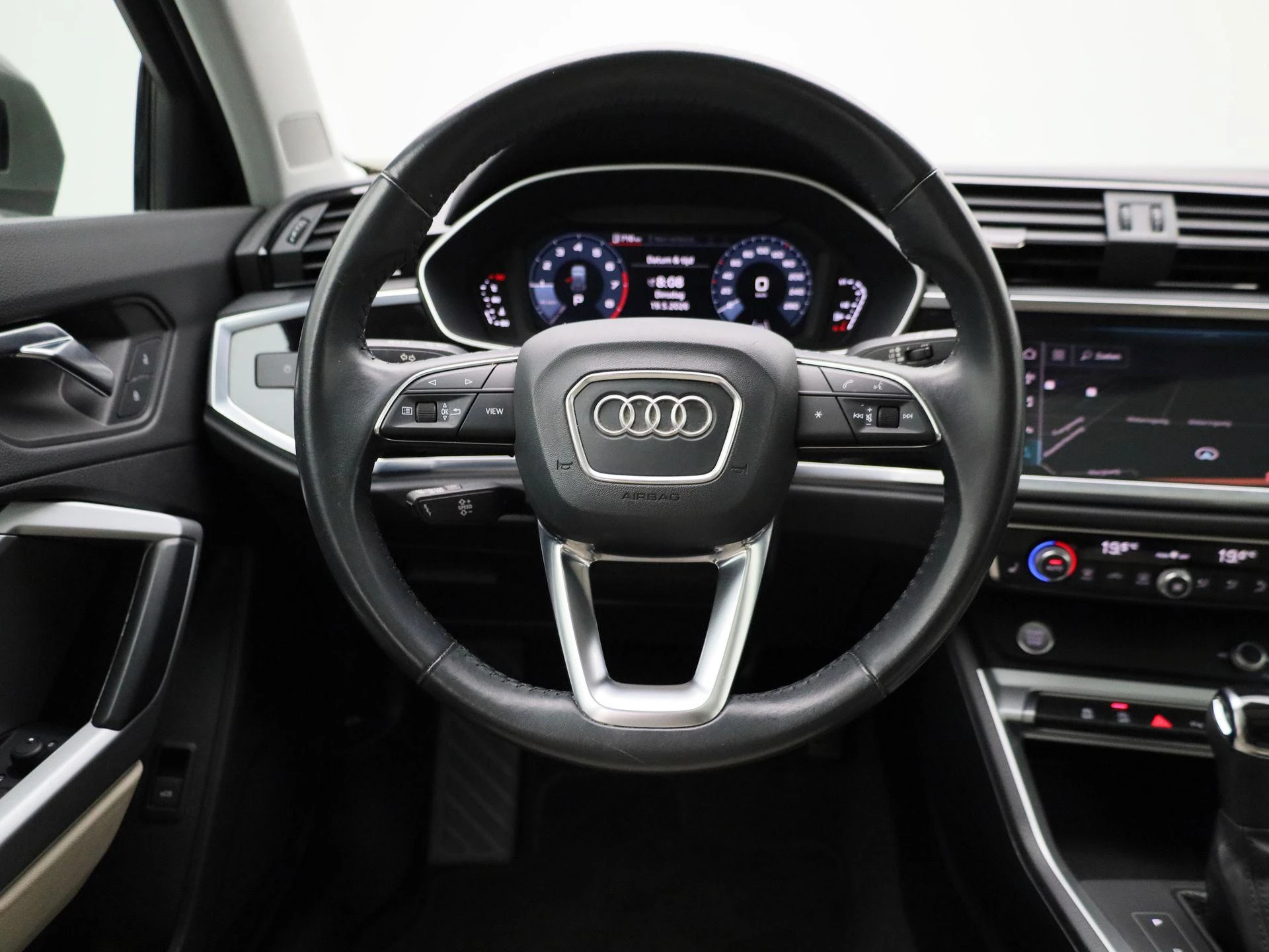 Audi Q3 35 TFSI S tronic Bus. Ed. Attraction
