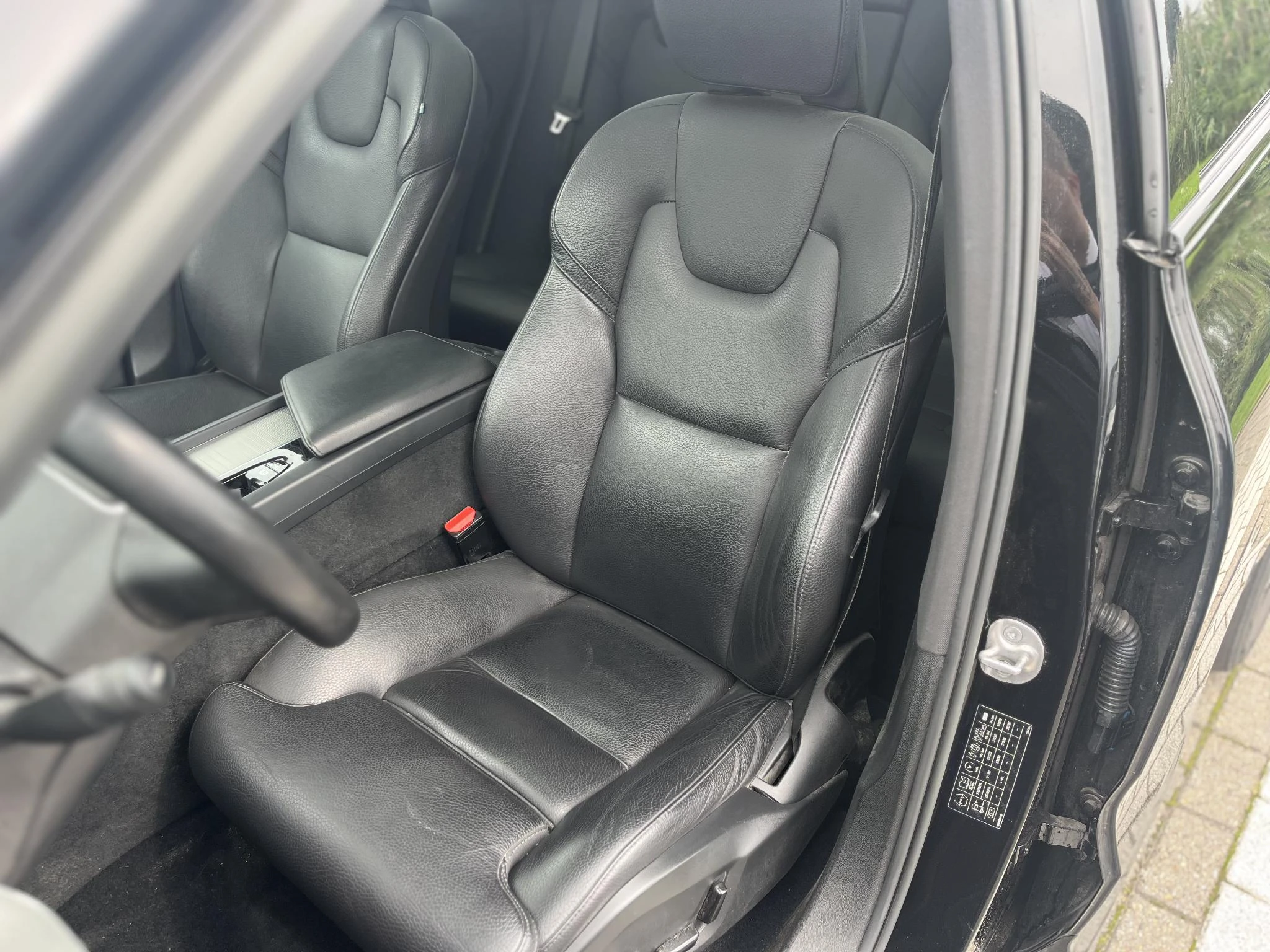 Volvo-XC60-image-8