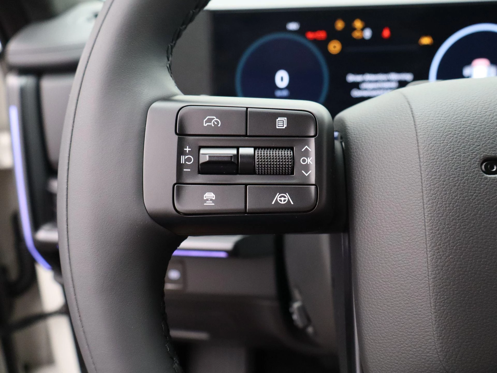 Hyundai-Santa Fe-image-18