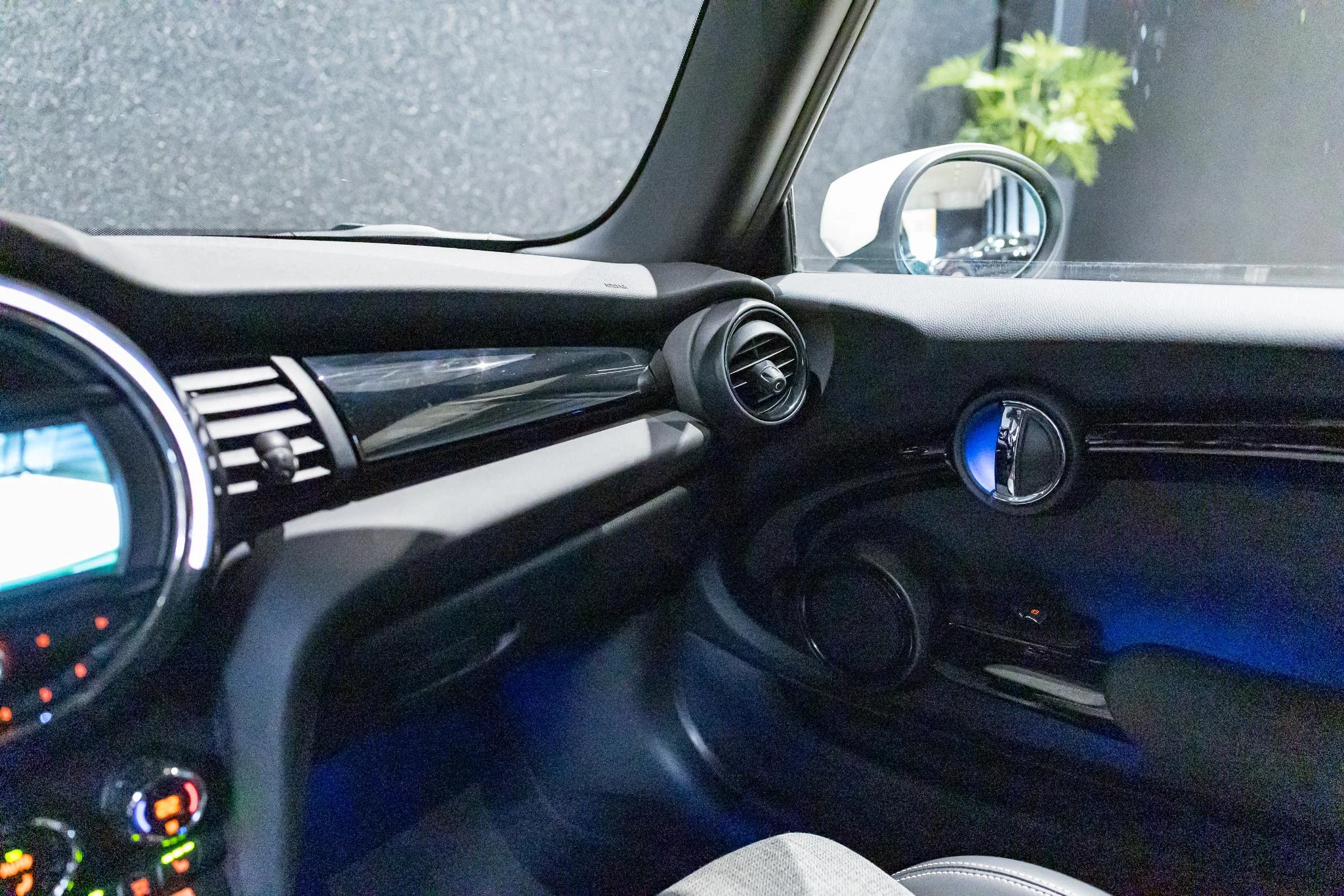 MINI-Electric-image-28