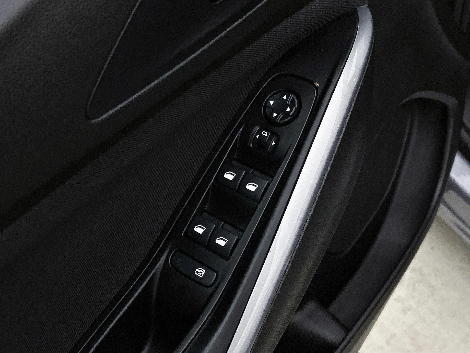 Opel-Grandland X-image-22