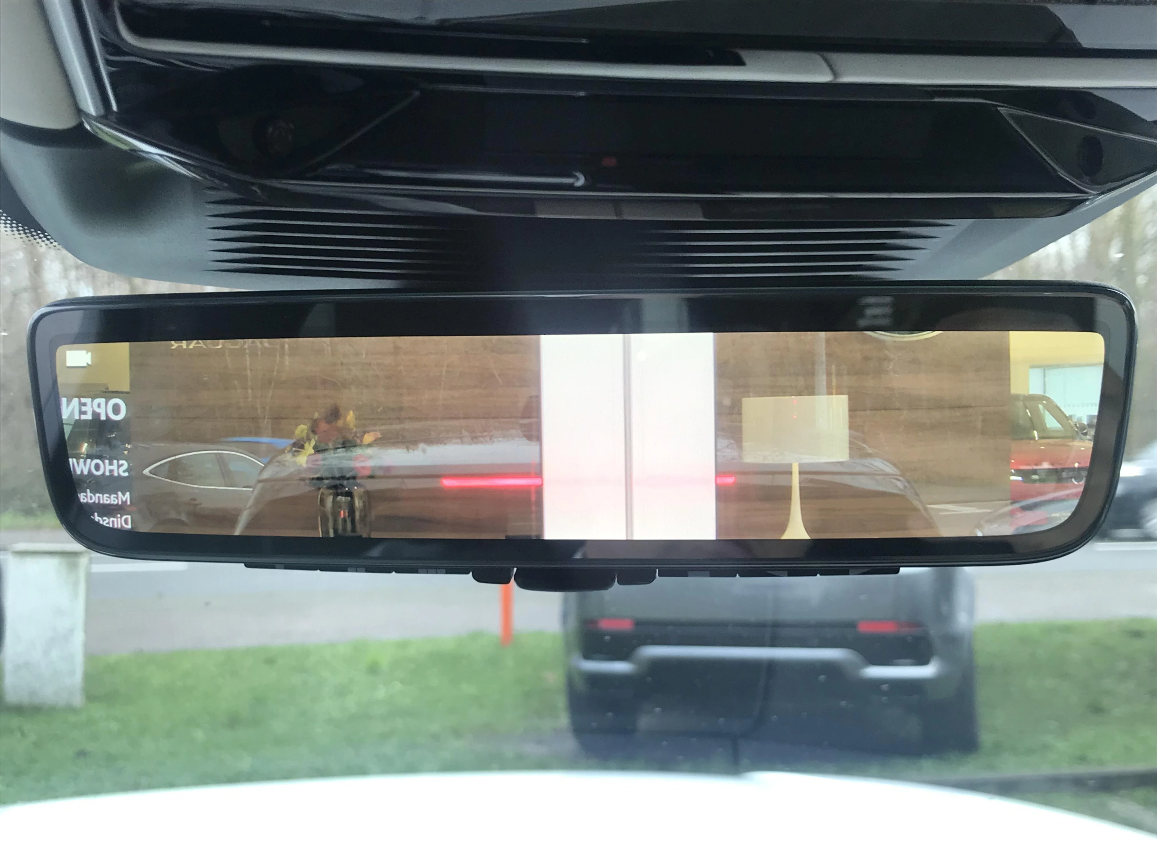 Land Rover-Range Rover-image-22