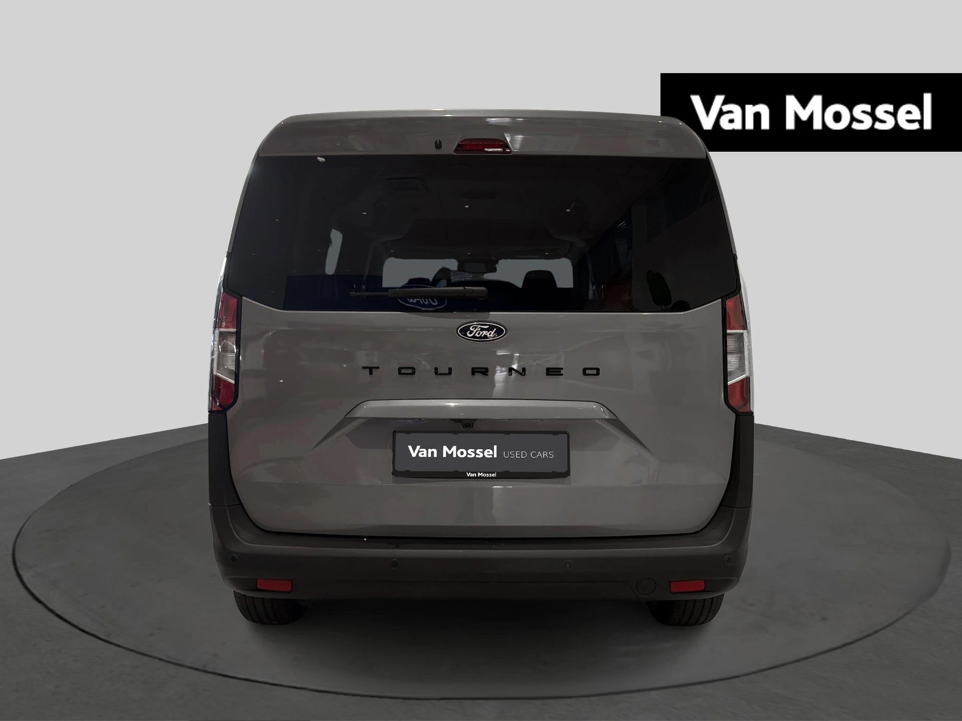 Ford-Tourneo Courier-image-2