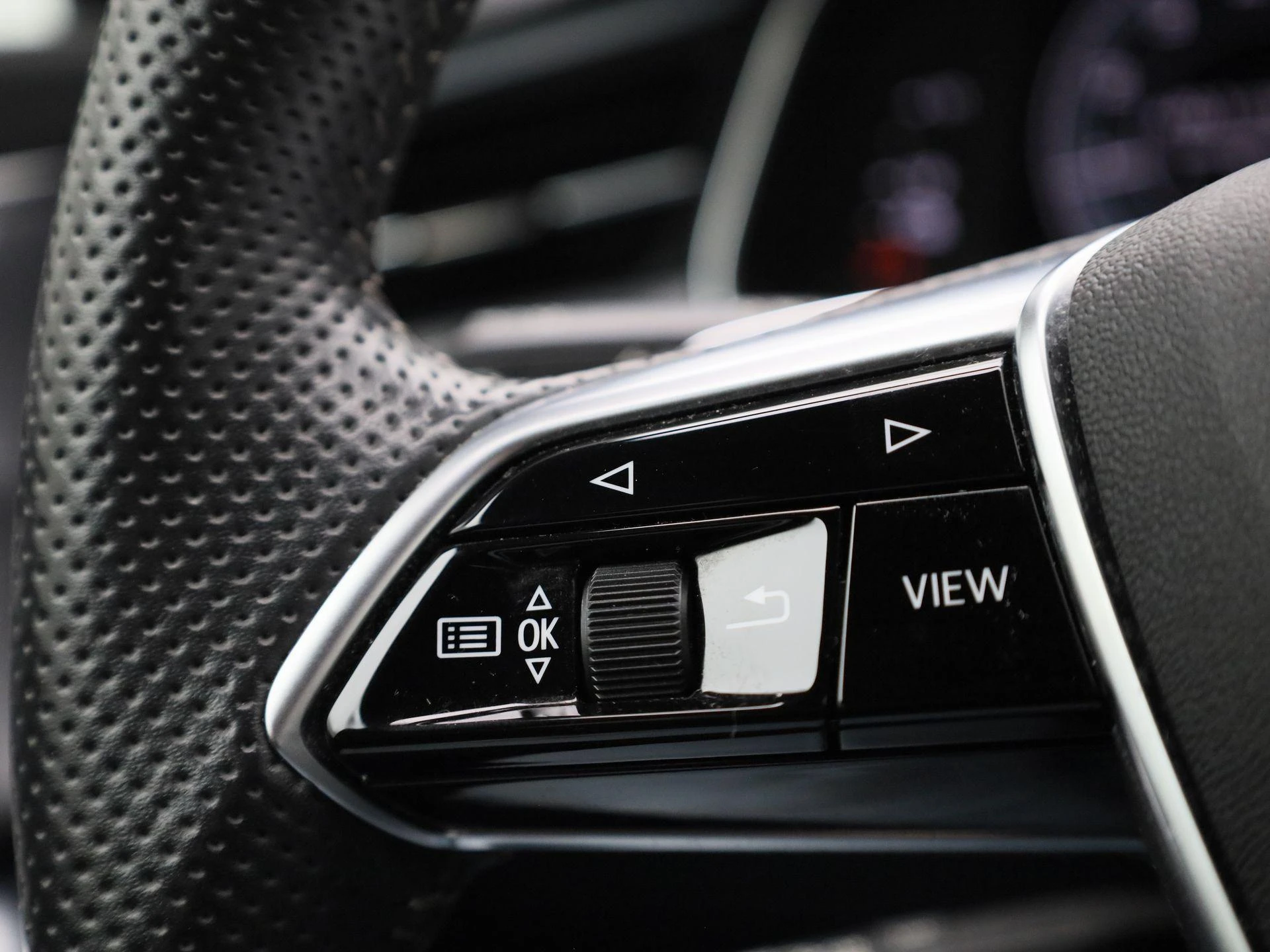 Audi-A6-image-19