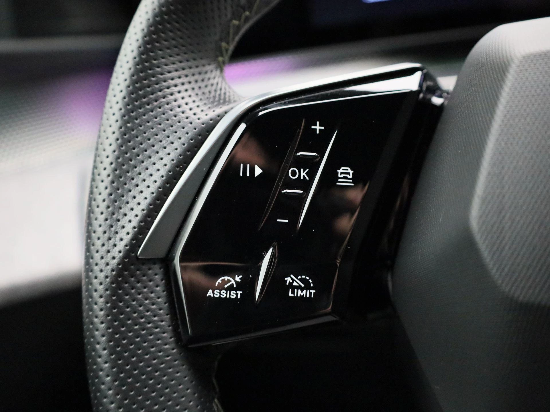 Peugeot 3008 1.2 HYBRID DSC6 GT