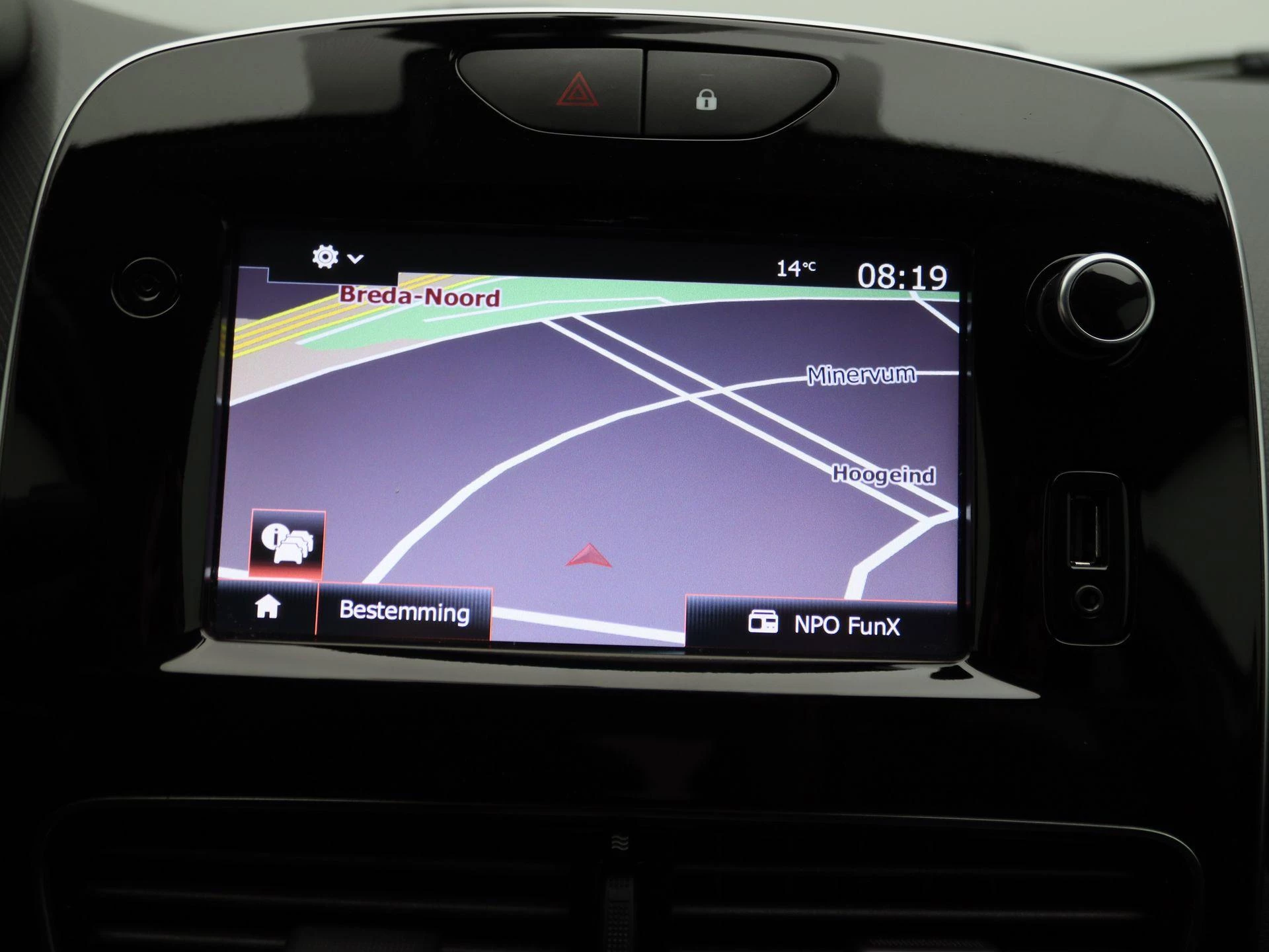 Renault-Clio-image-9