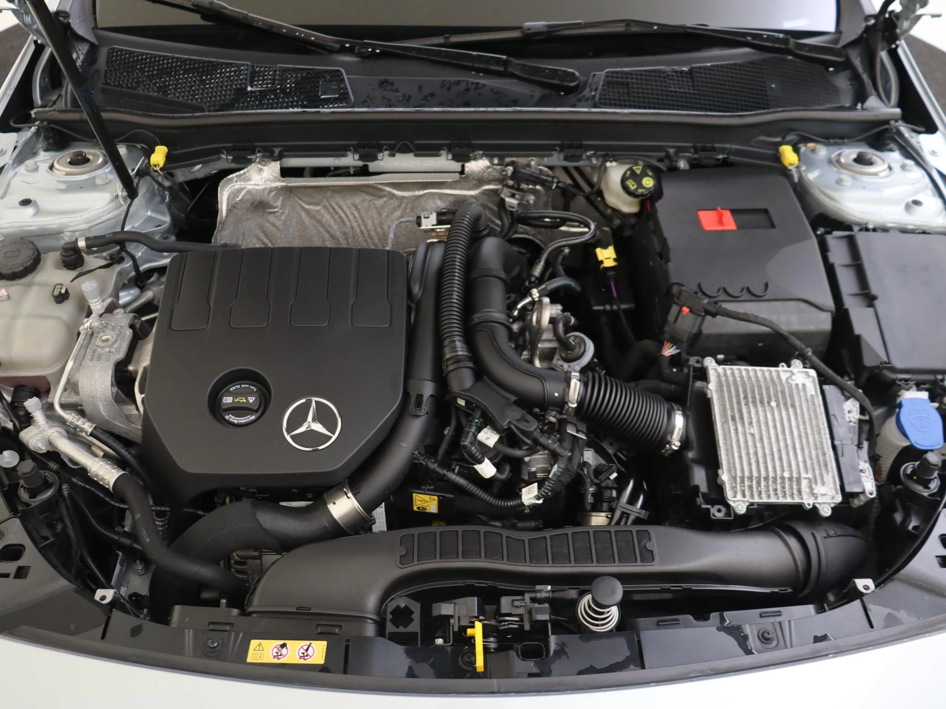 Mercedes-Benz-A-Klasse-image-6