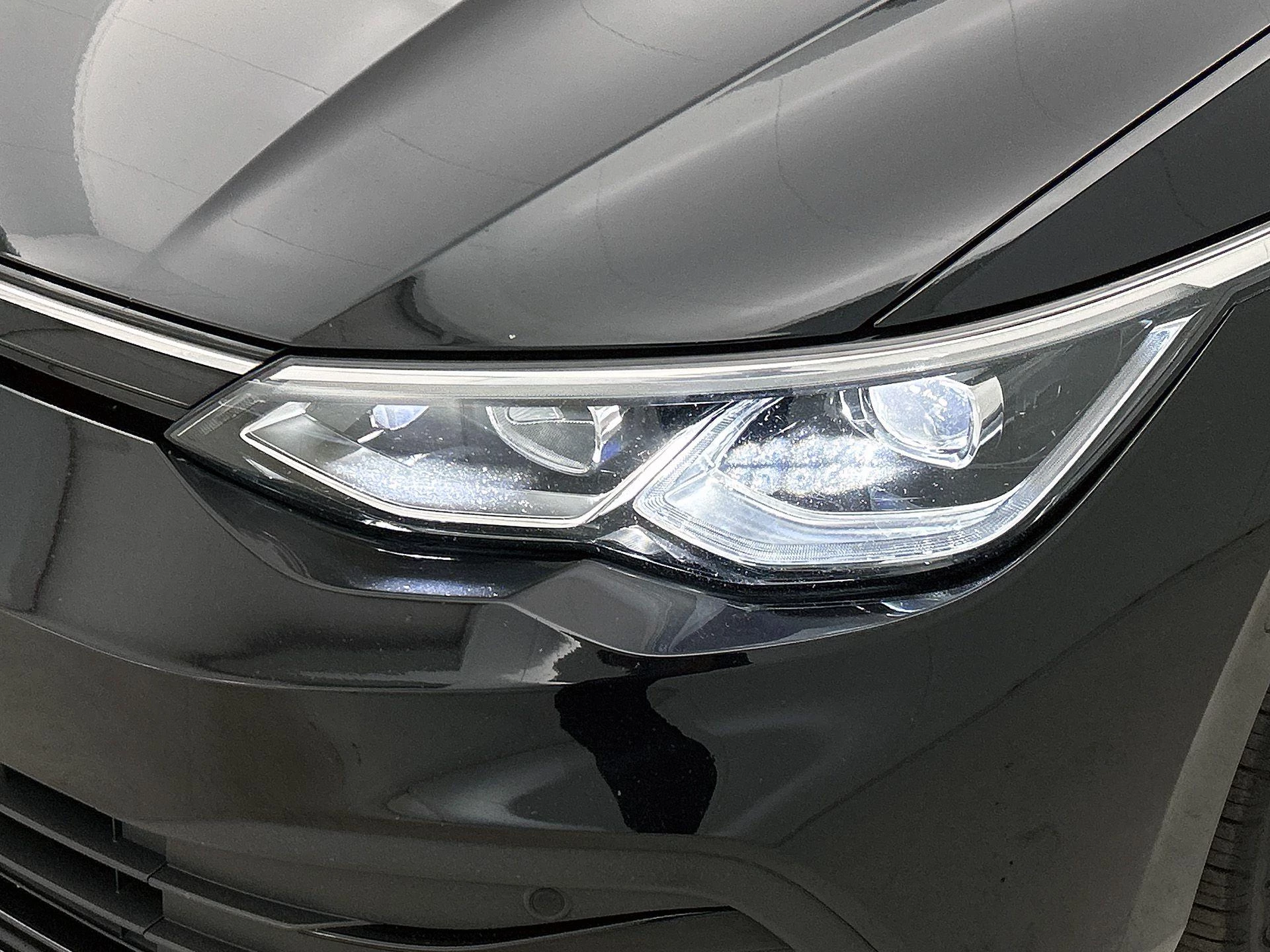 Volkswagen Golf 1.0 TSI Life Business