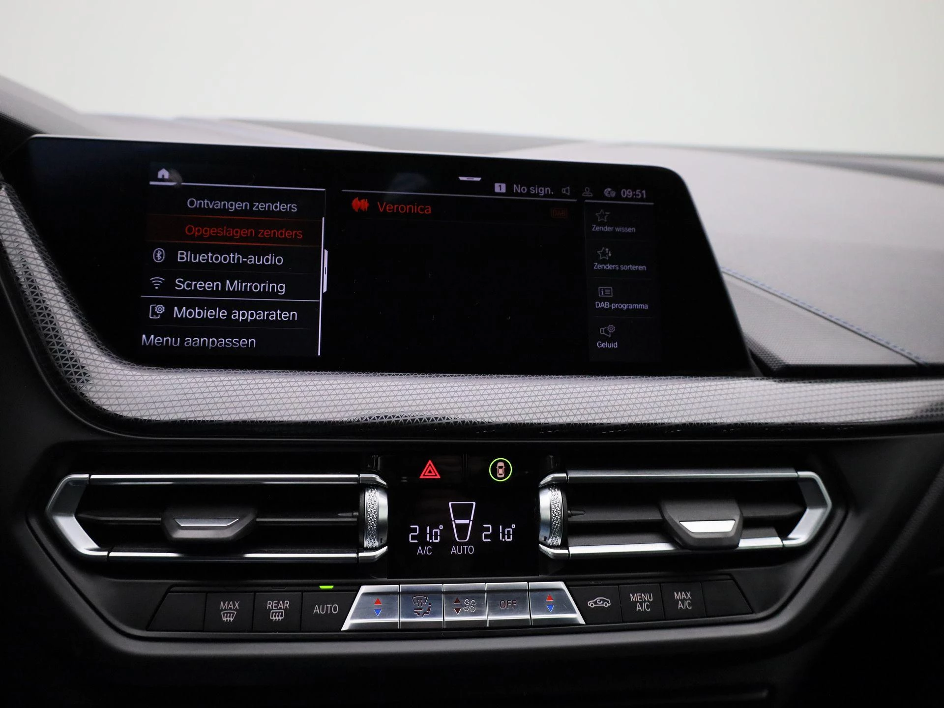 BMW-2 Serie-image-17