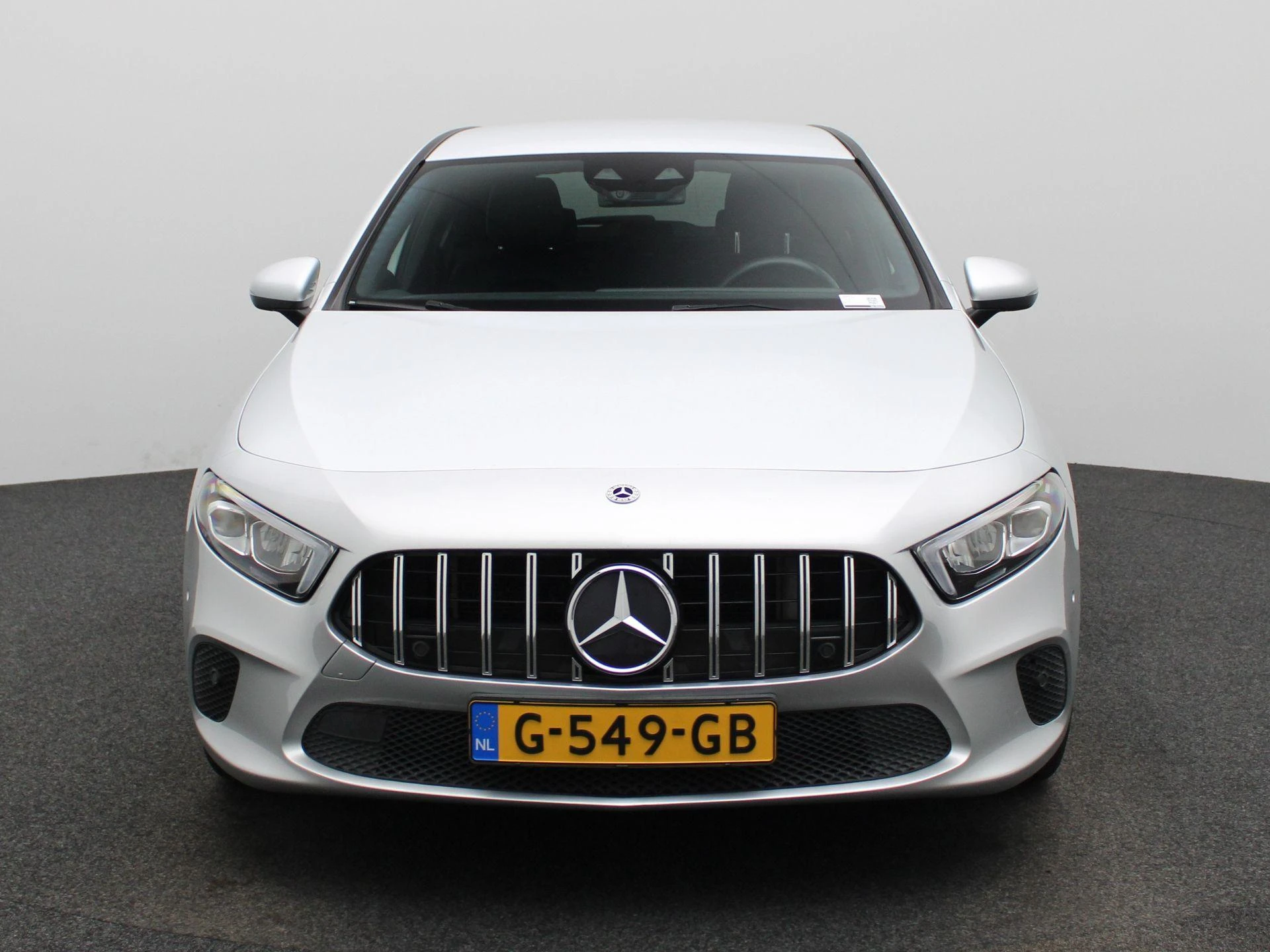 Mercedes-Benz-A-Klasse-image-2