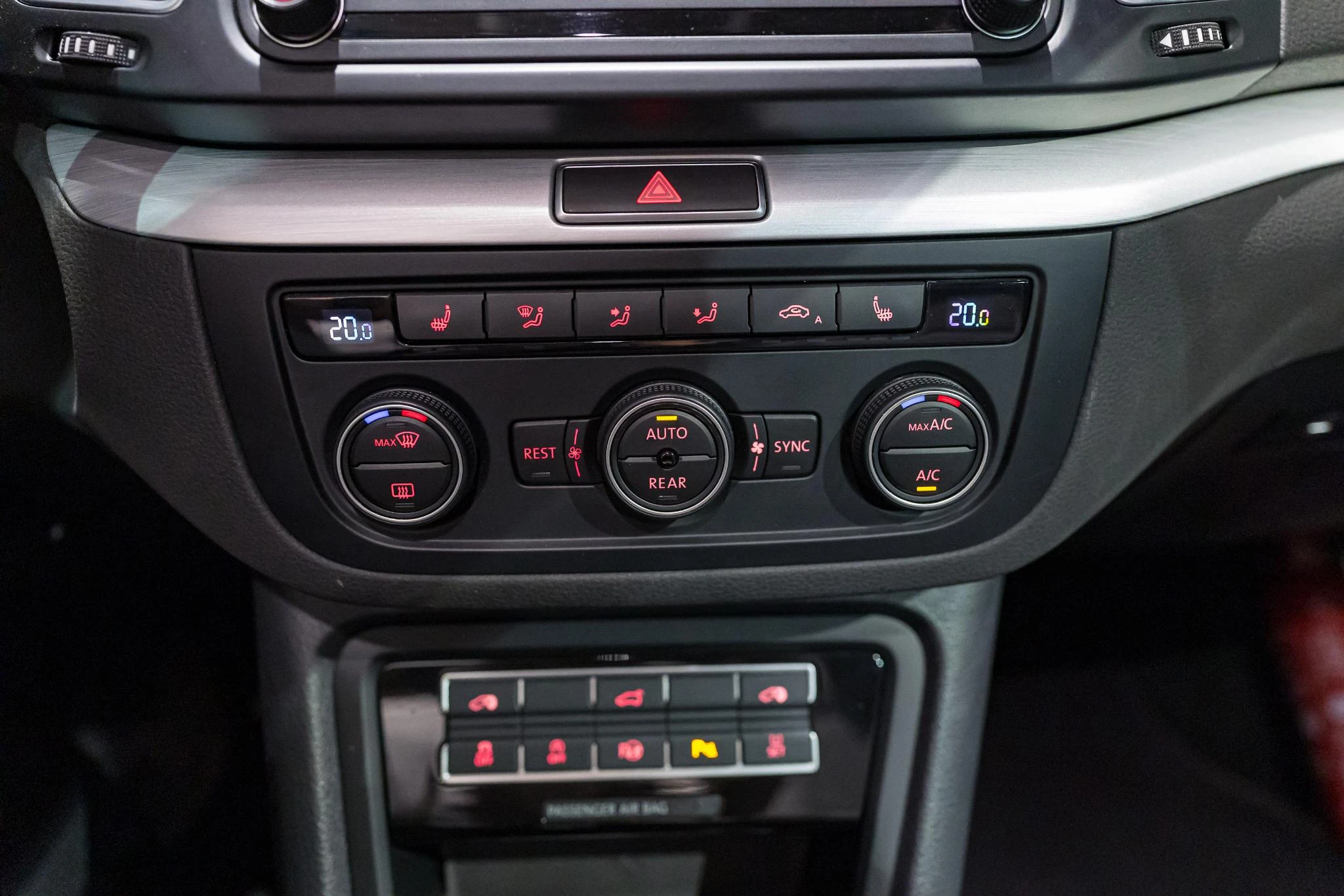Volkswagen-Sharan-image-28