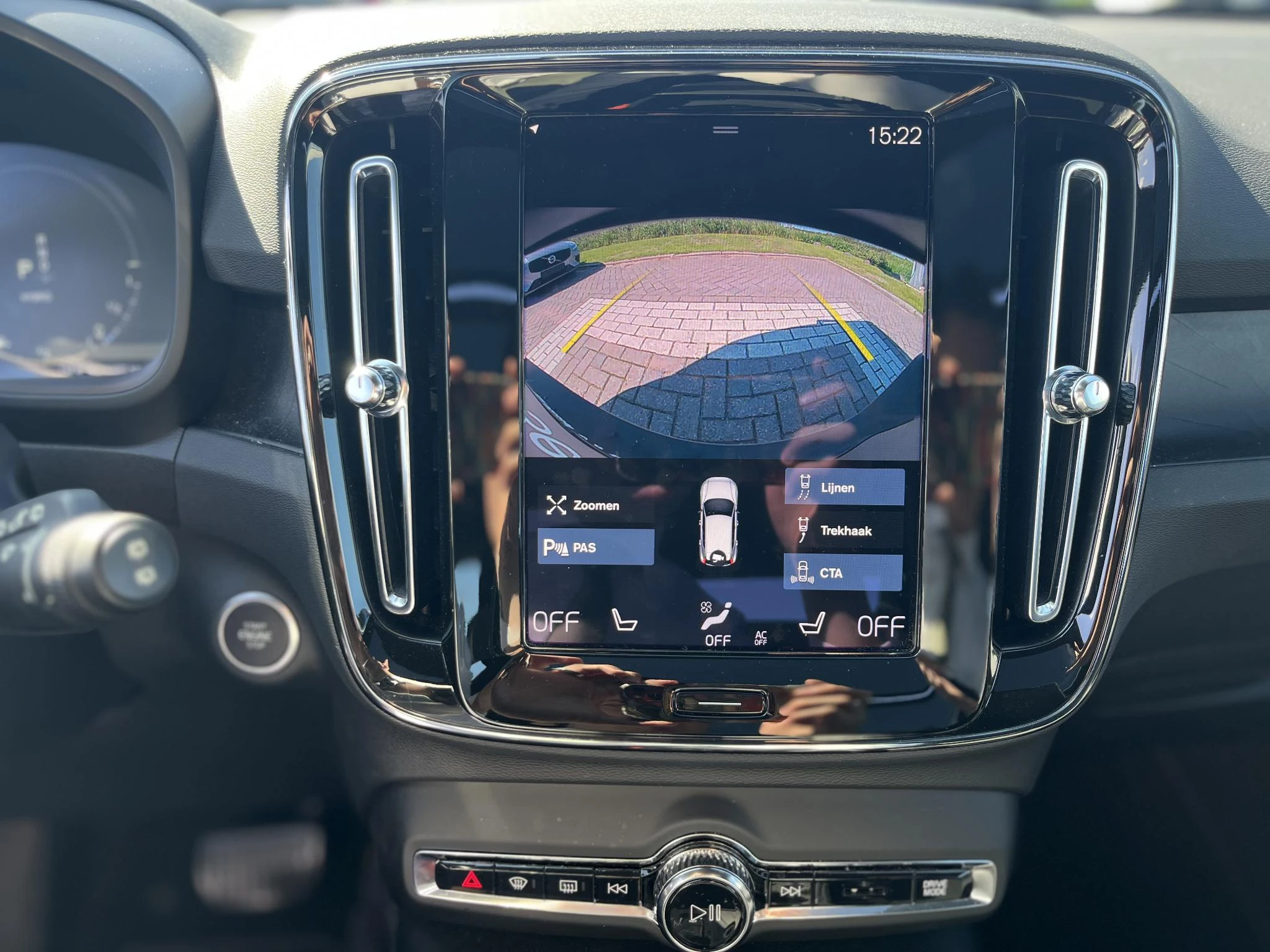 Volvo-XC40-image-28