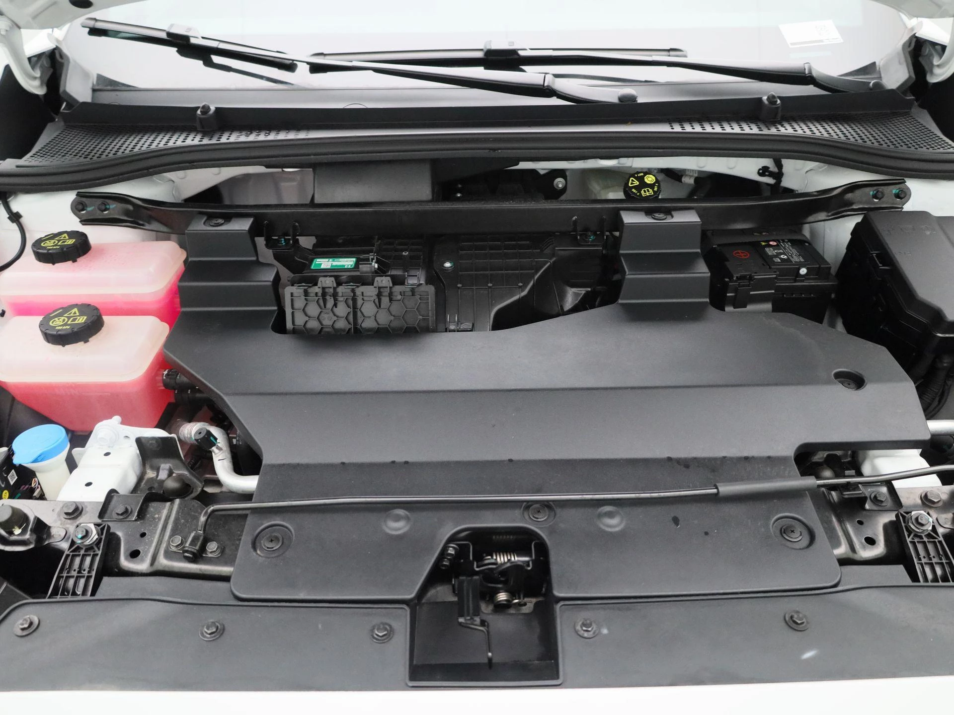 MG 4 64kWh Luxury Long Range