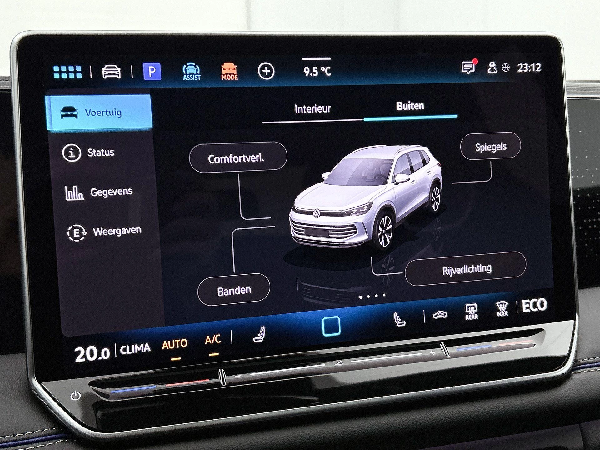 Volkswagen-Tiguan-image-12