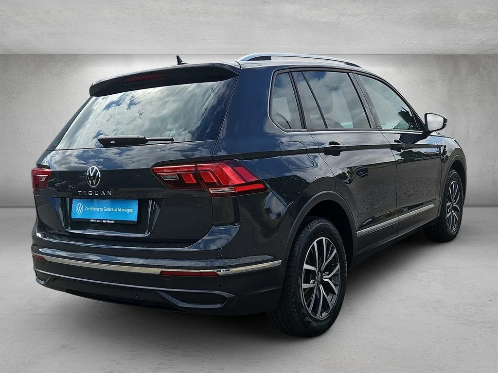 Volkswagen-Tiguan-image-2