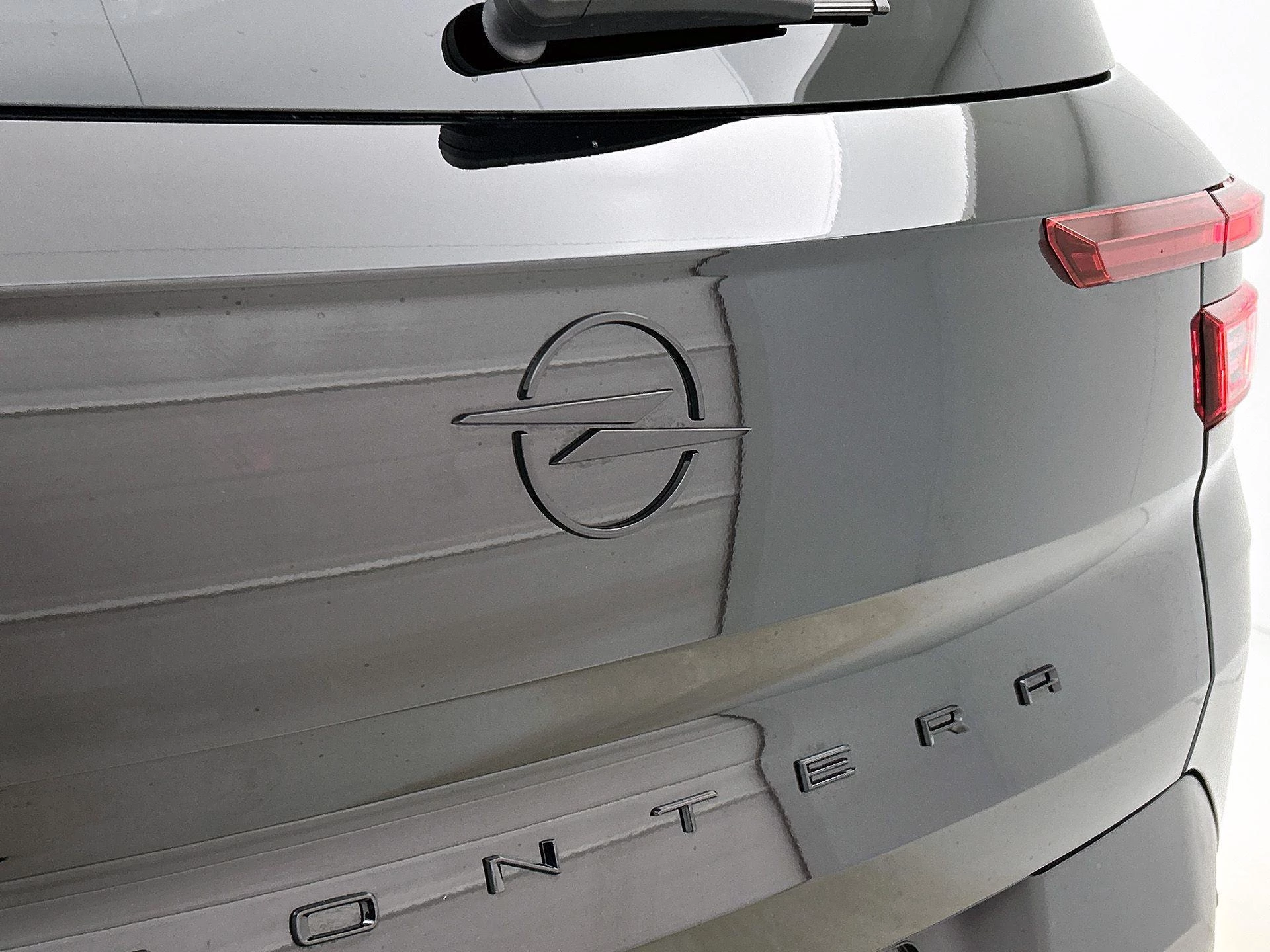 Opel-Frontera-image-12