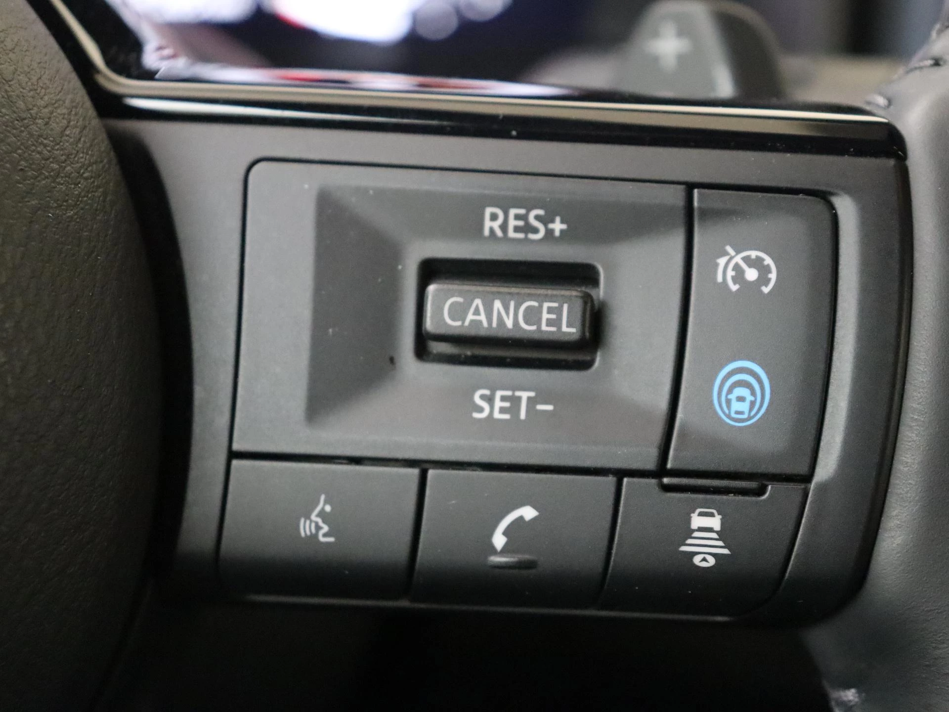 Nissan-QASHQAI-image-17