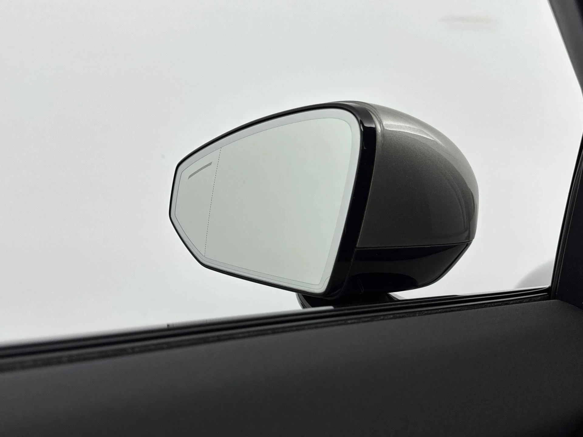 Polestar-2-image-15