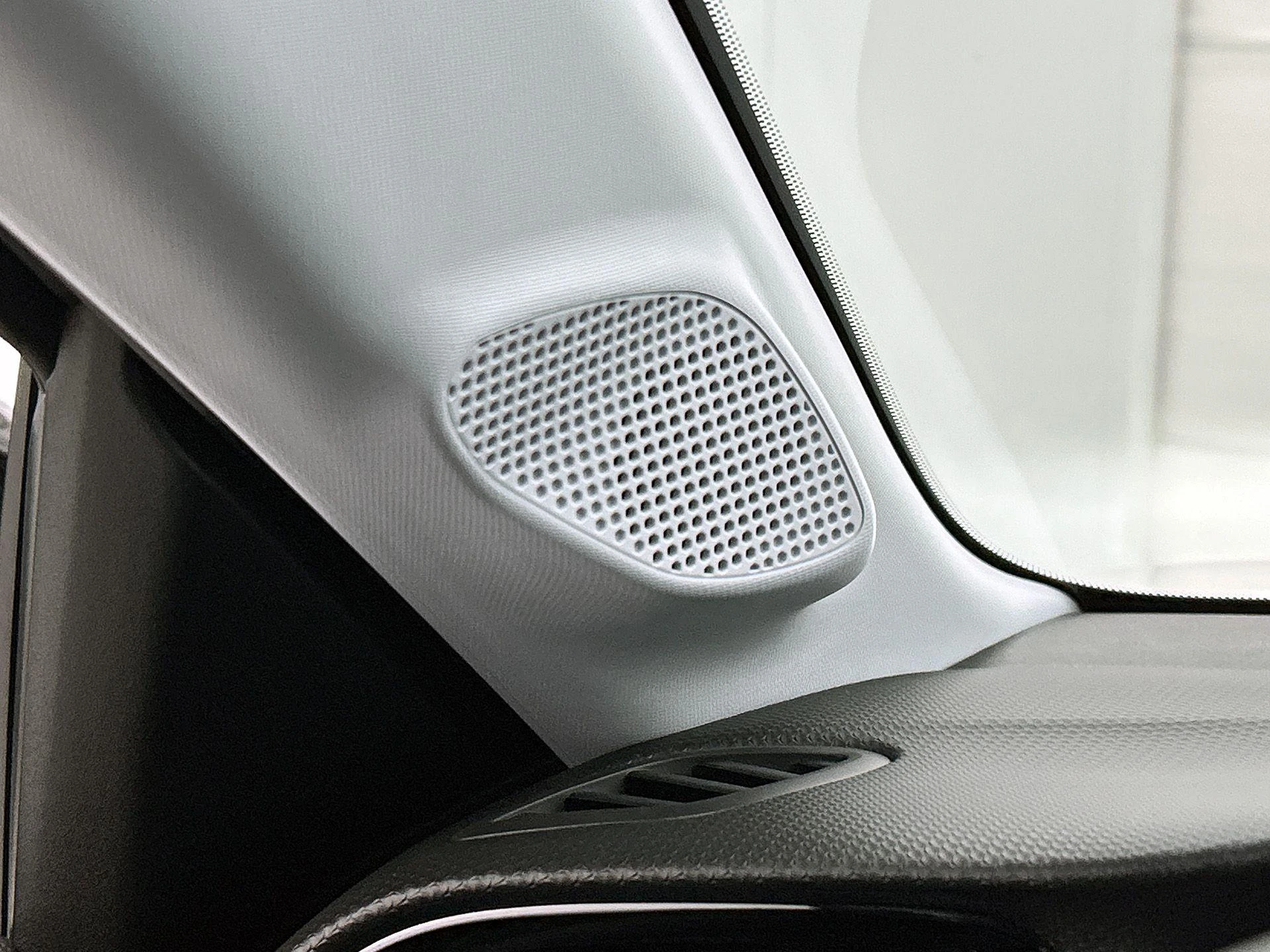 Opel-Corsa-e-image-12