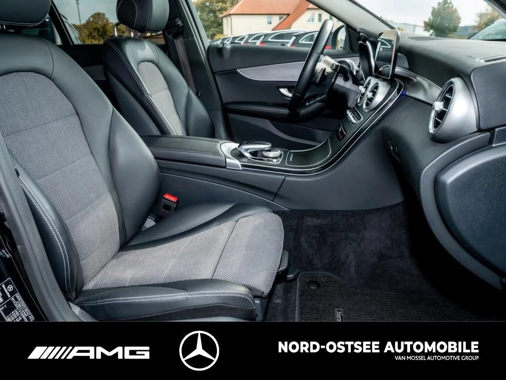 Mercedes-Benz C-Klasse 300 de T AVANTGARDE KAMERA NAVI AHK LED SHZ AVANTGARDEW205 C 300 de T AVANTGARDE KAMERA NAVI AHK LED SHZ AVANTGARDE